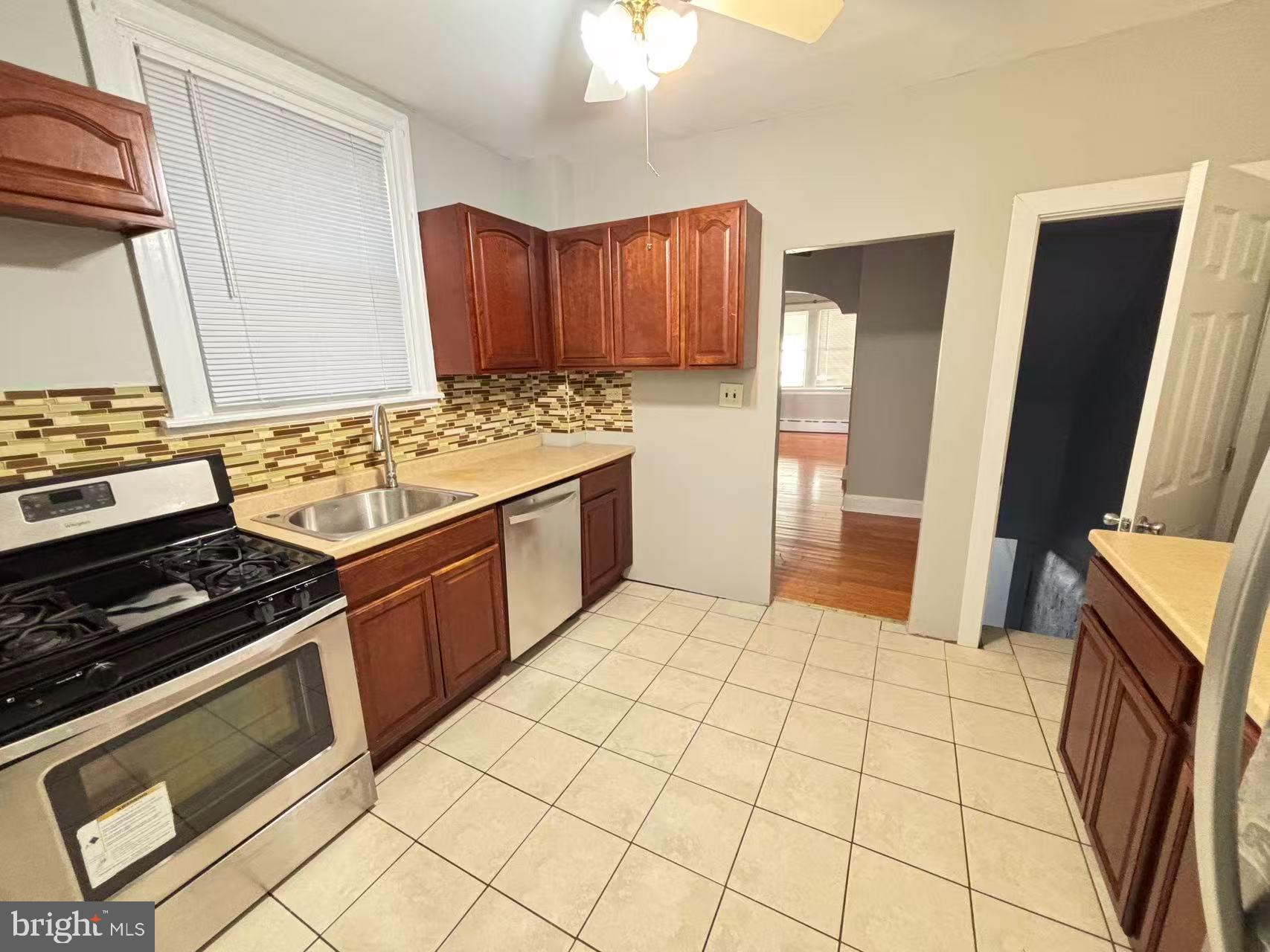 PHILADELPHIA - Residential