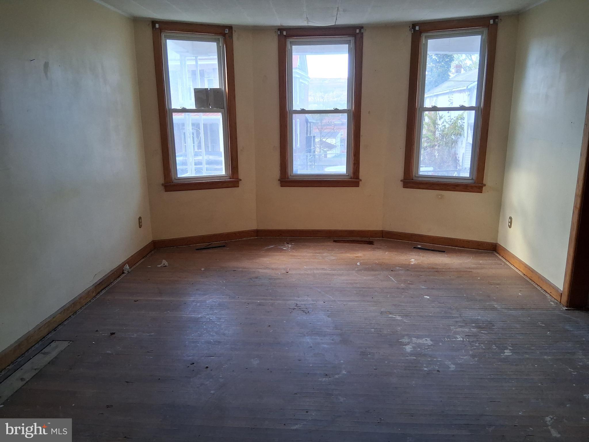 SOUTH END - Residential