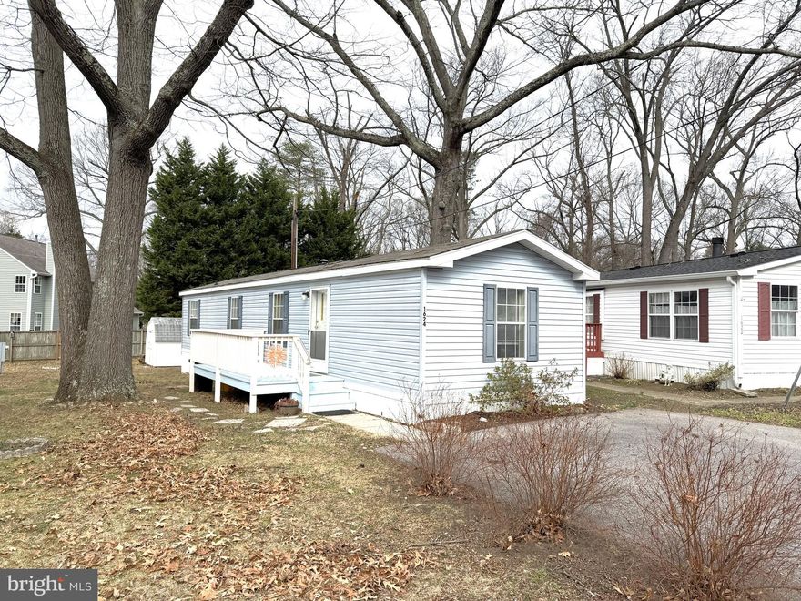 Very Nice 2 Bedroom Singlewide in Sought after Bells Senior Mobile Home Community! Over 800 square feet featuring an Open Floor Plan, Large Living Room and Big Eatin Kitchen with a Breakfast Bar. Home also has a recently updated HVAC System. Outside you can enjoy gardening in your big front and back yard where there is also a Large Custom Sundeck and secure Storage Shed. Close to Shopping, Restaurants and Rt 32. Don't Delay, they don't last long in this Community!