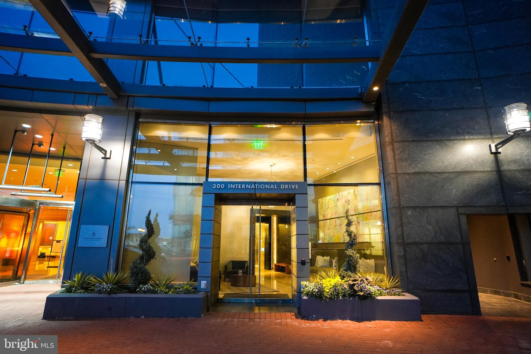 HARBOR EAST - Residential