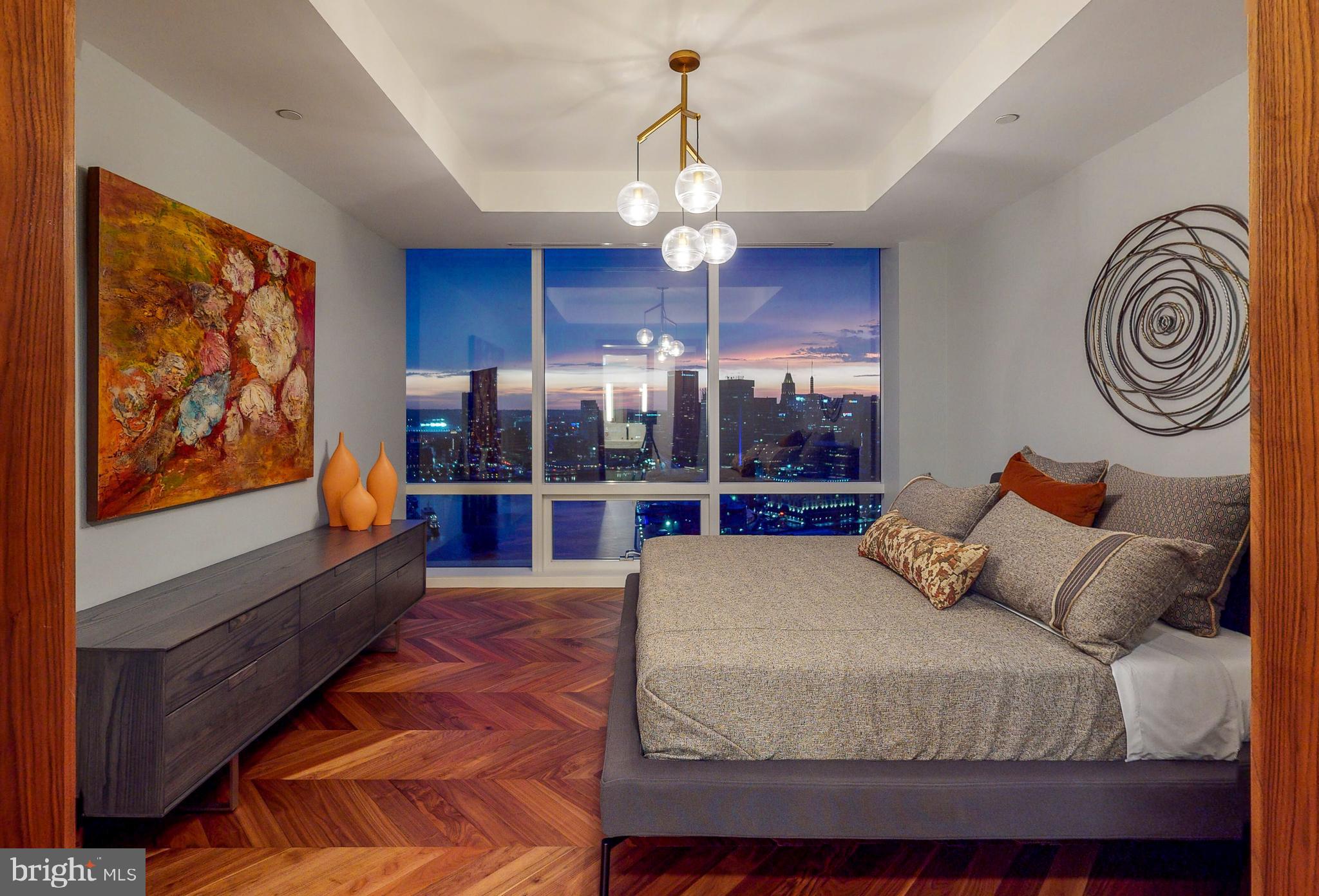 HARBOR EAST - Residential