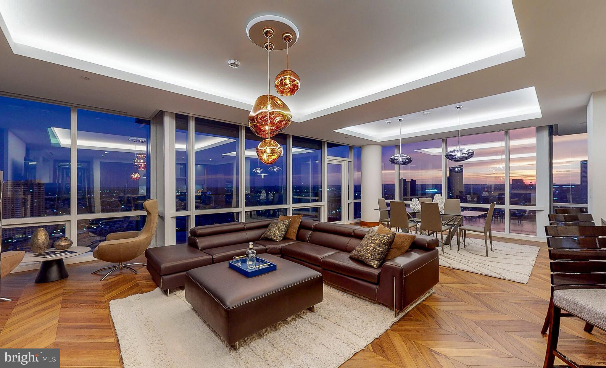 HARBOR EAST - Residential