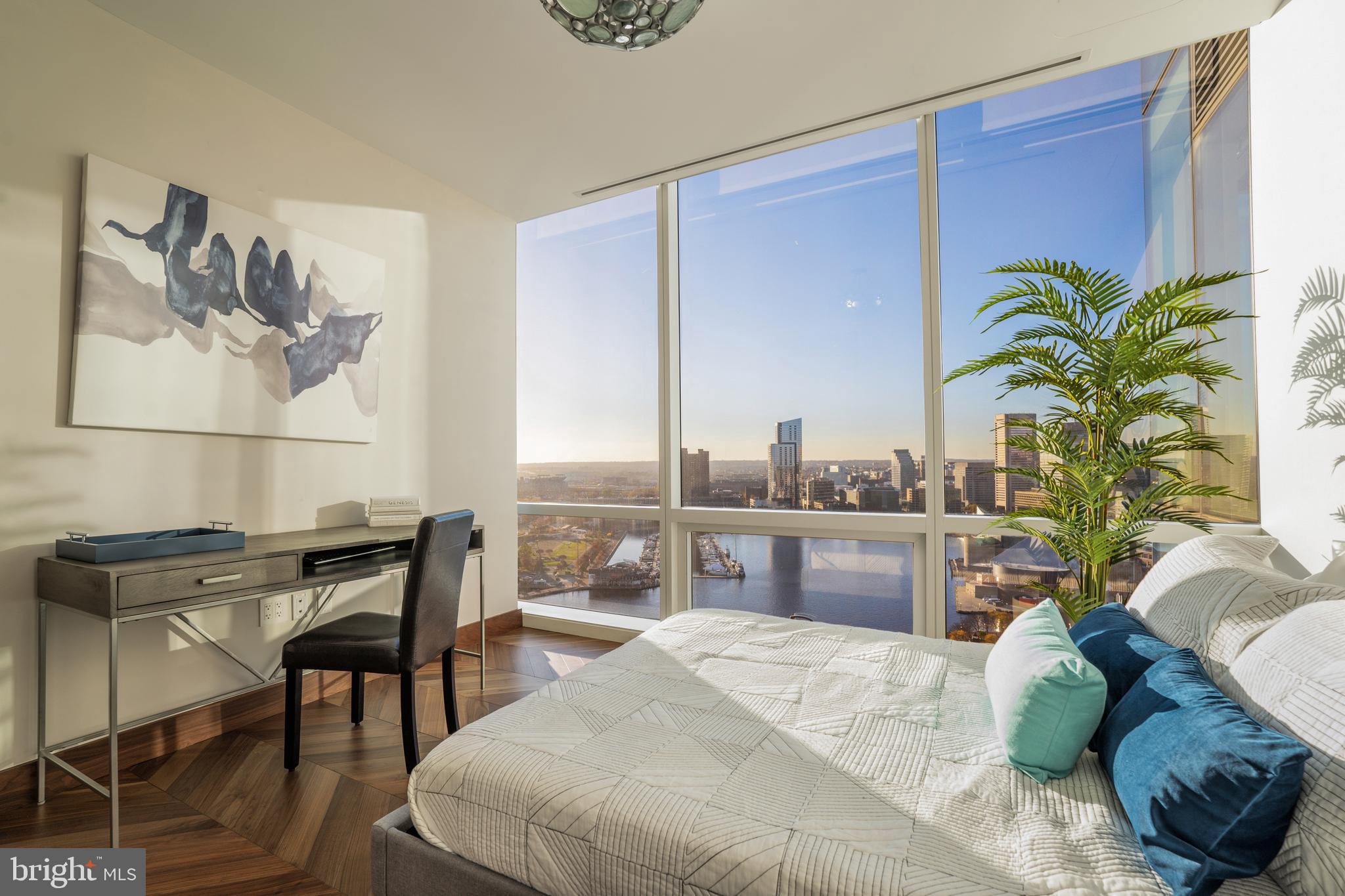 HARBOR EAST - Residential