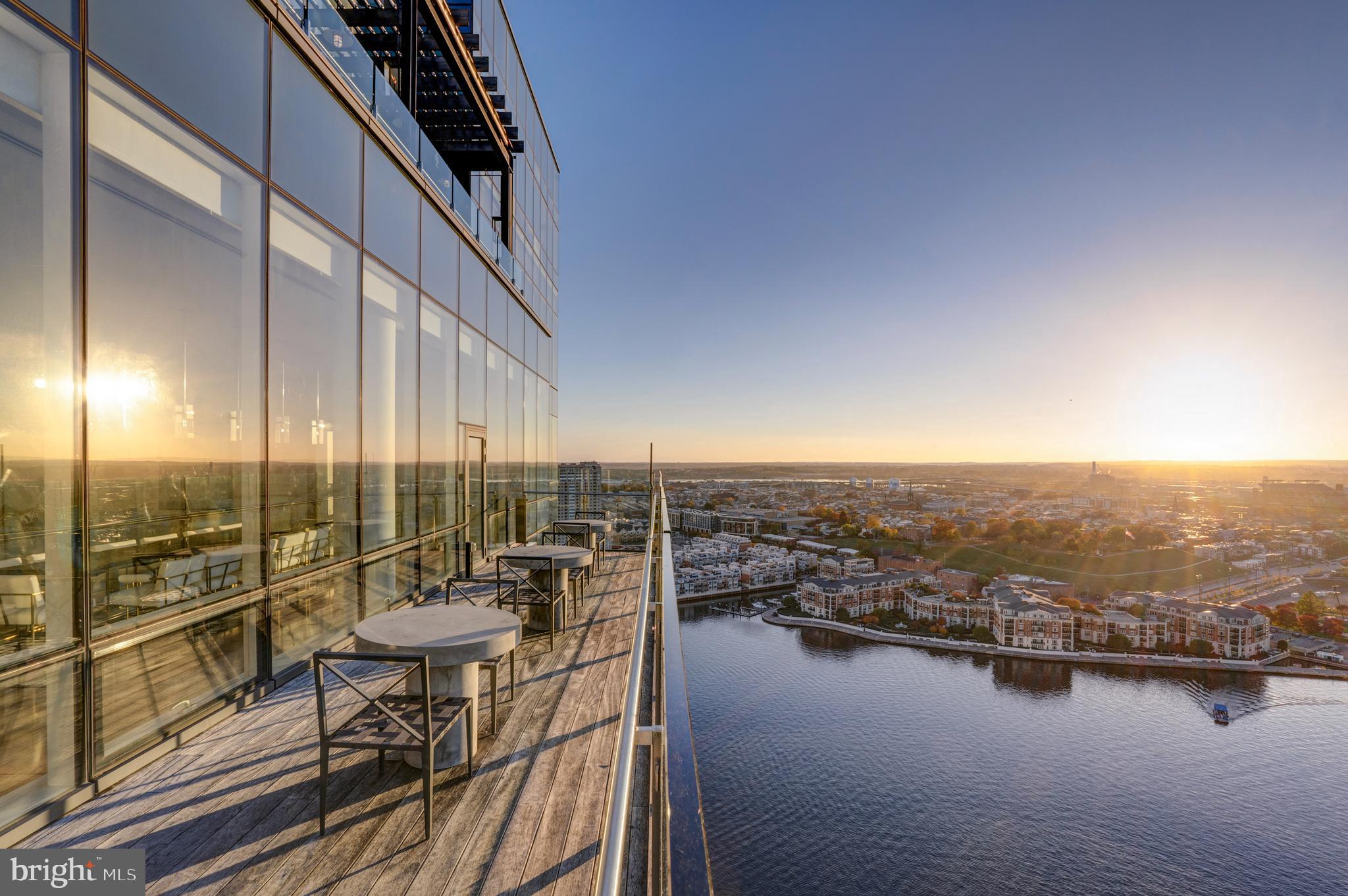 HARBOR EAST - Residential