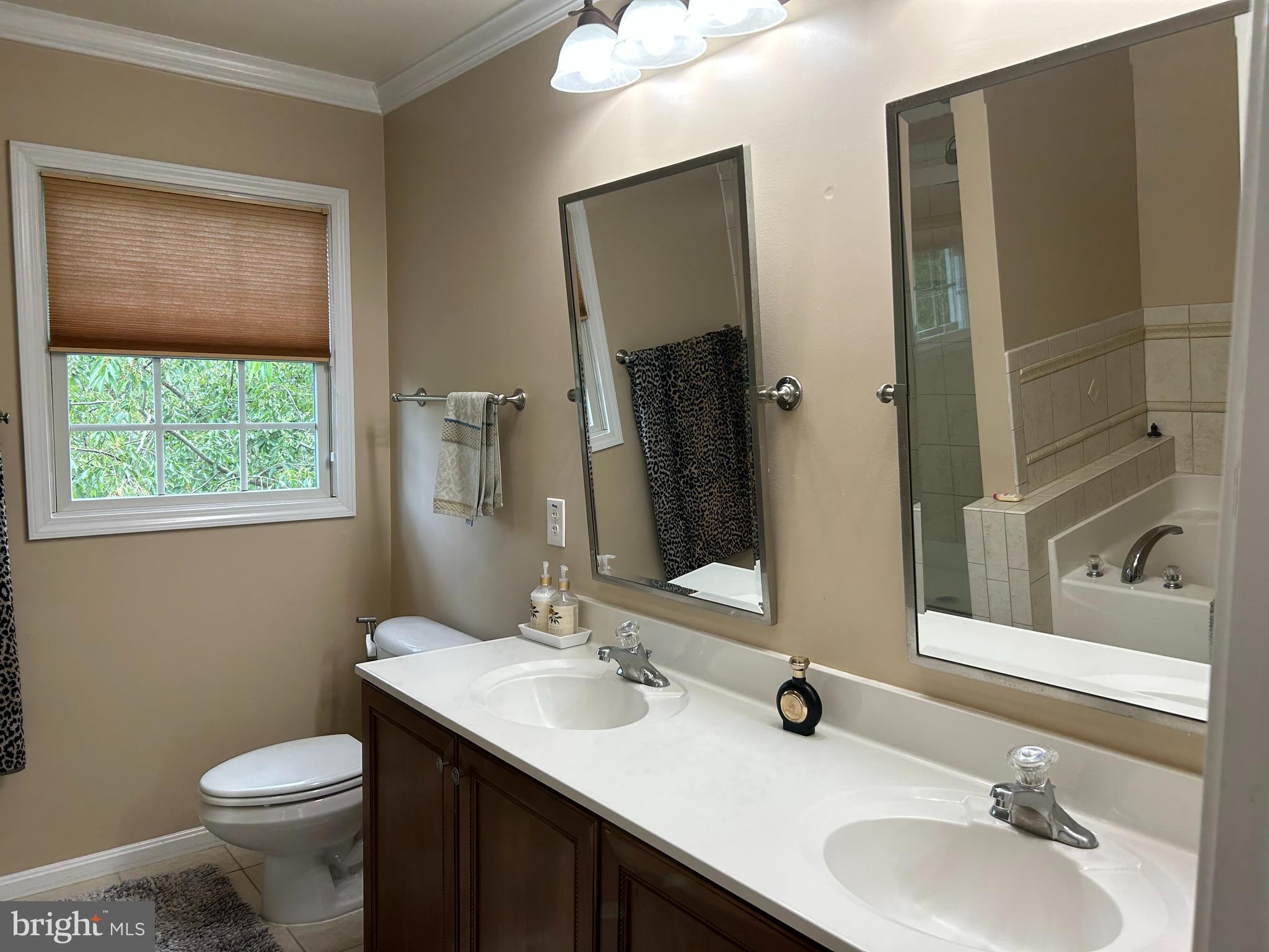 PT ROCKVILLE TWN RES 1 - Residential Lease