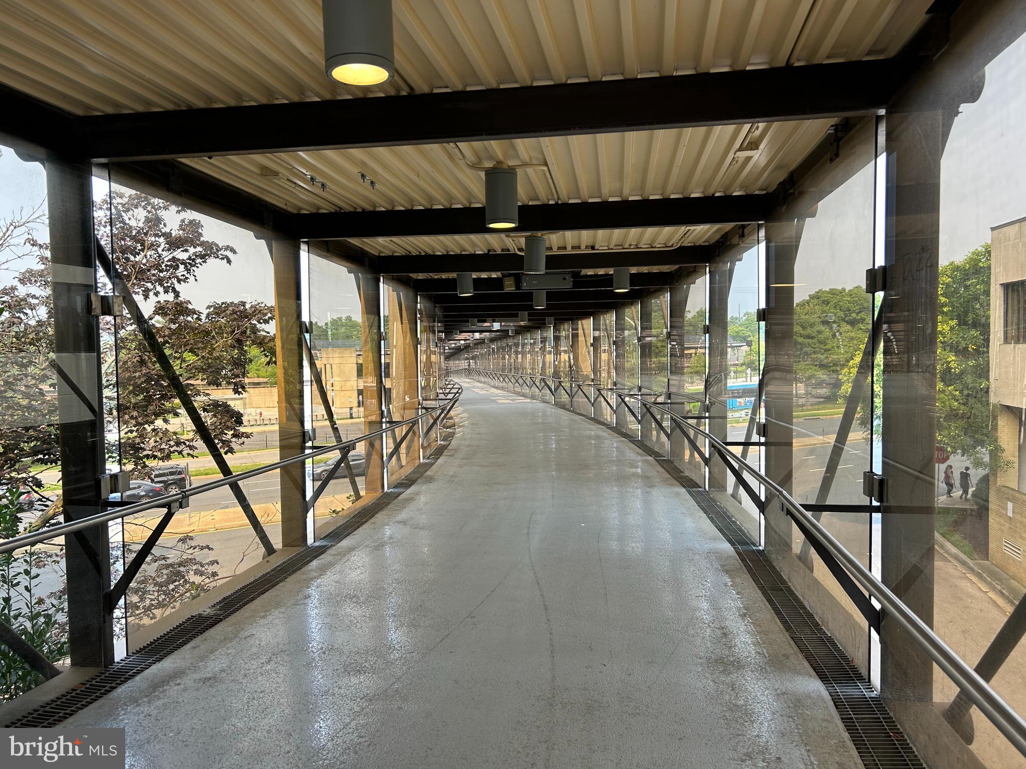 PT ROCKVILLE TWN RES 1 - Residential Lease