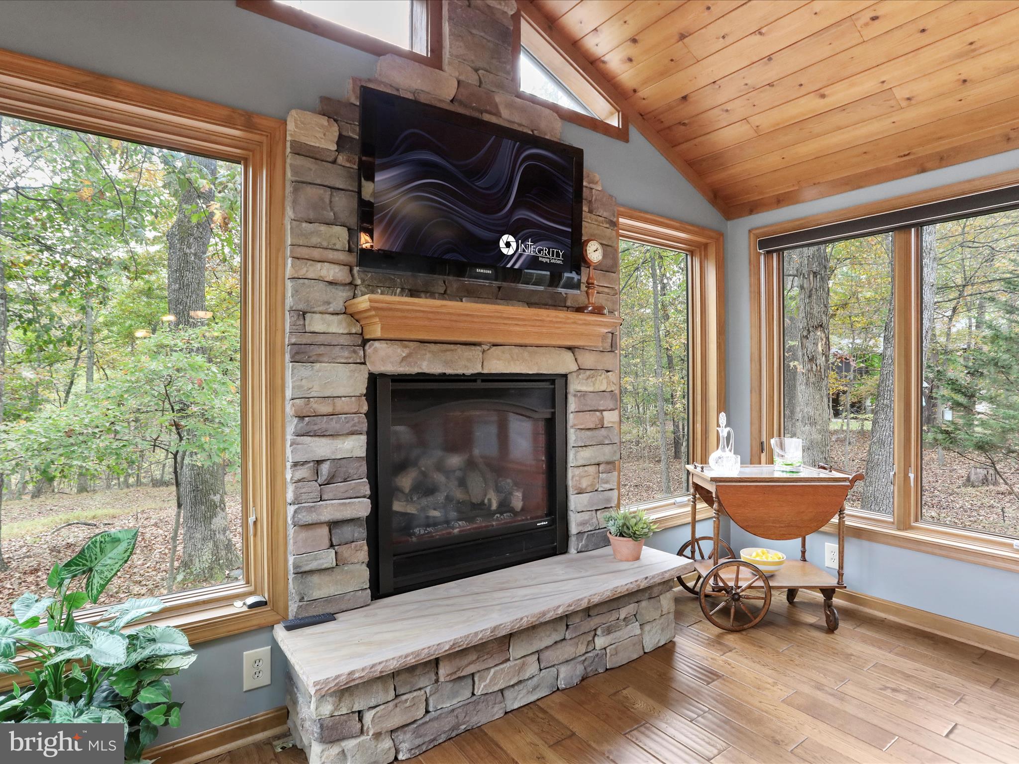 THE WOODS - Residential