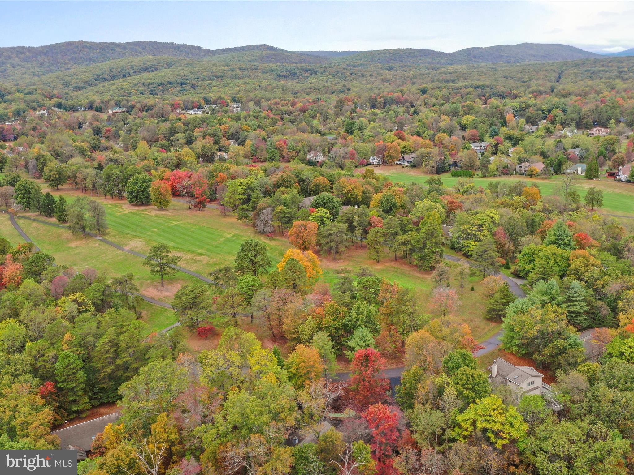 THE WOODS - Residential