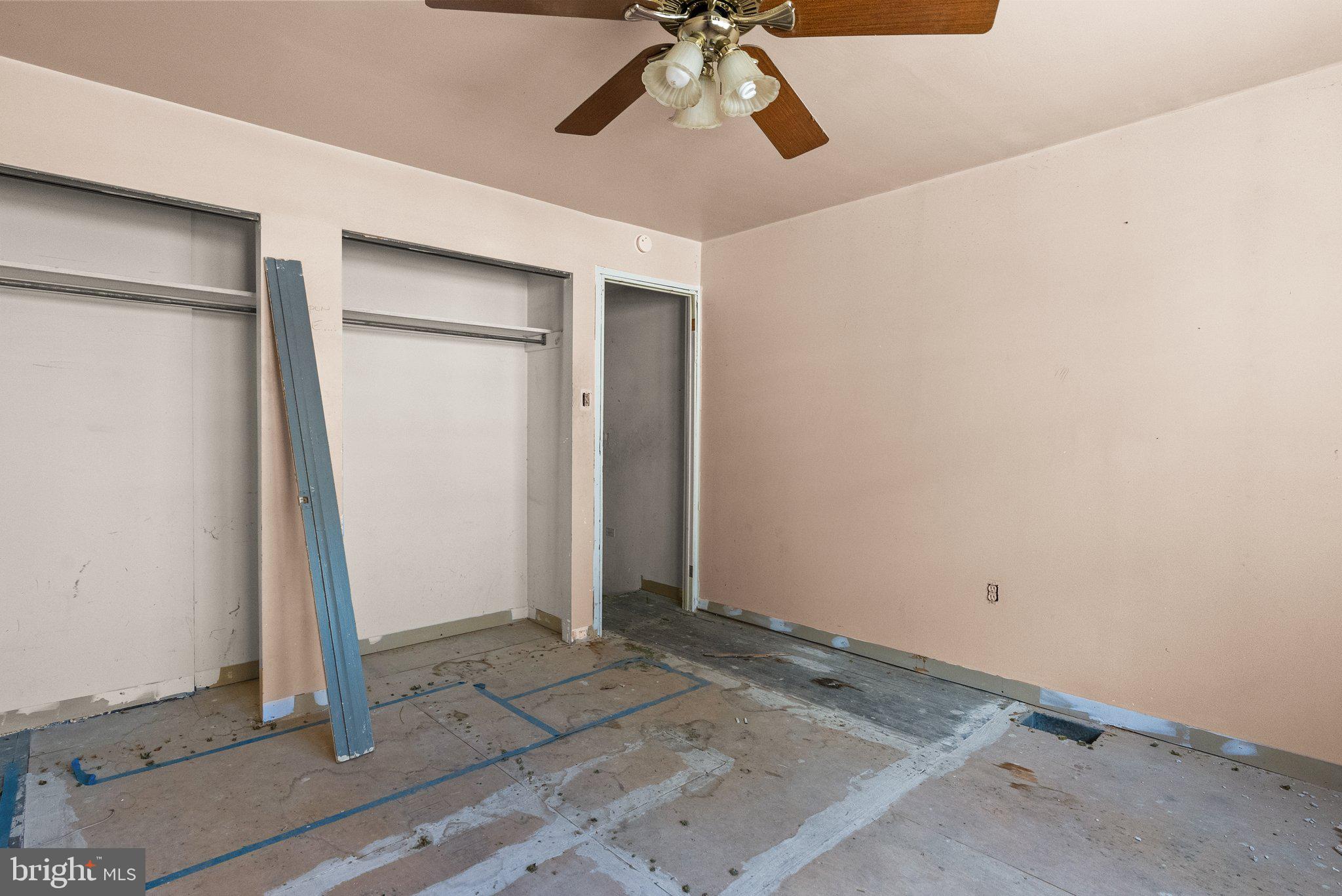 BRIDESBURG - Residential