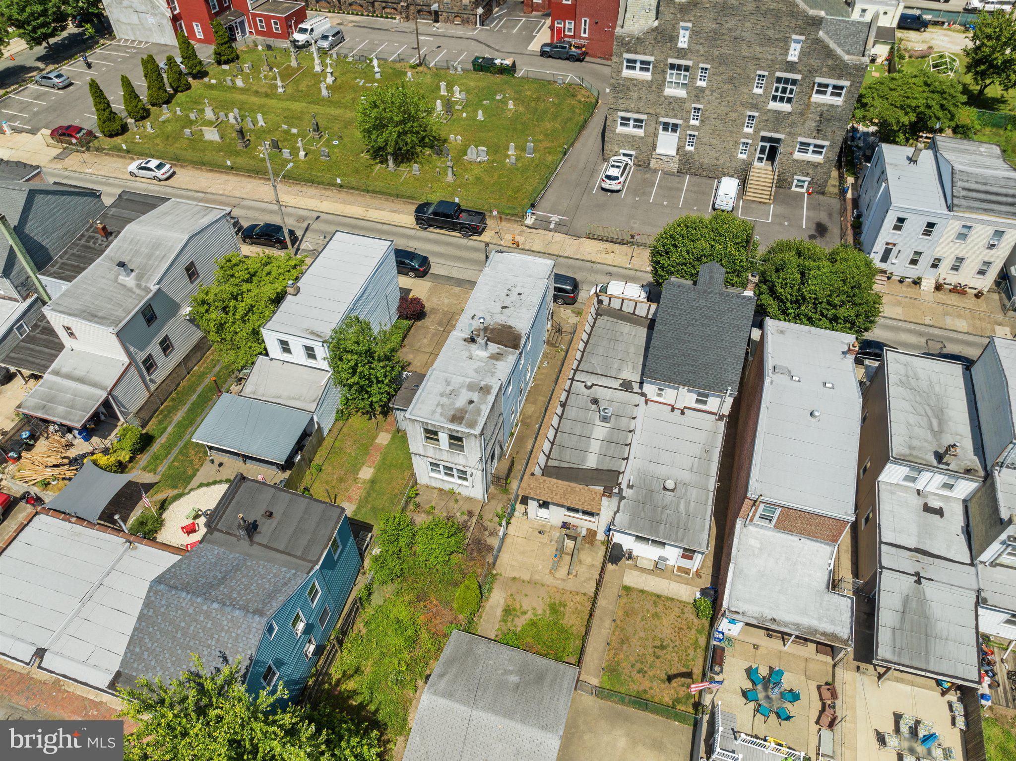 BRIDESBURG - Residential