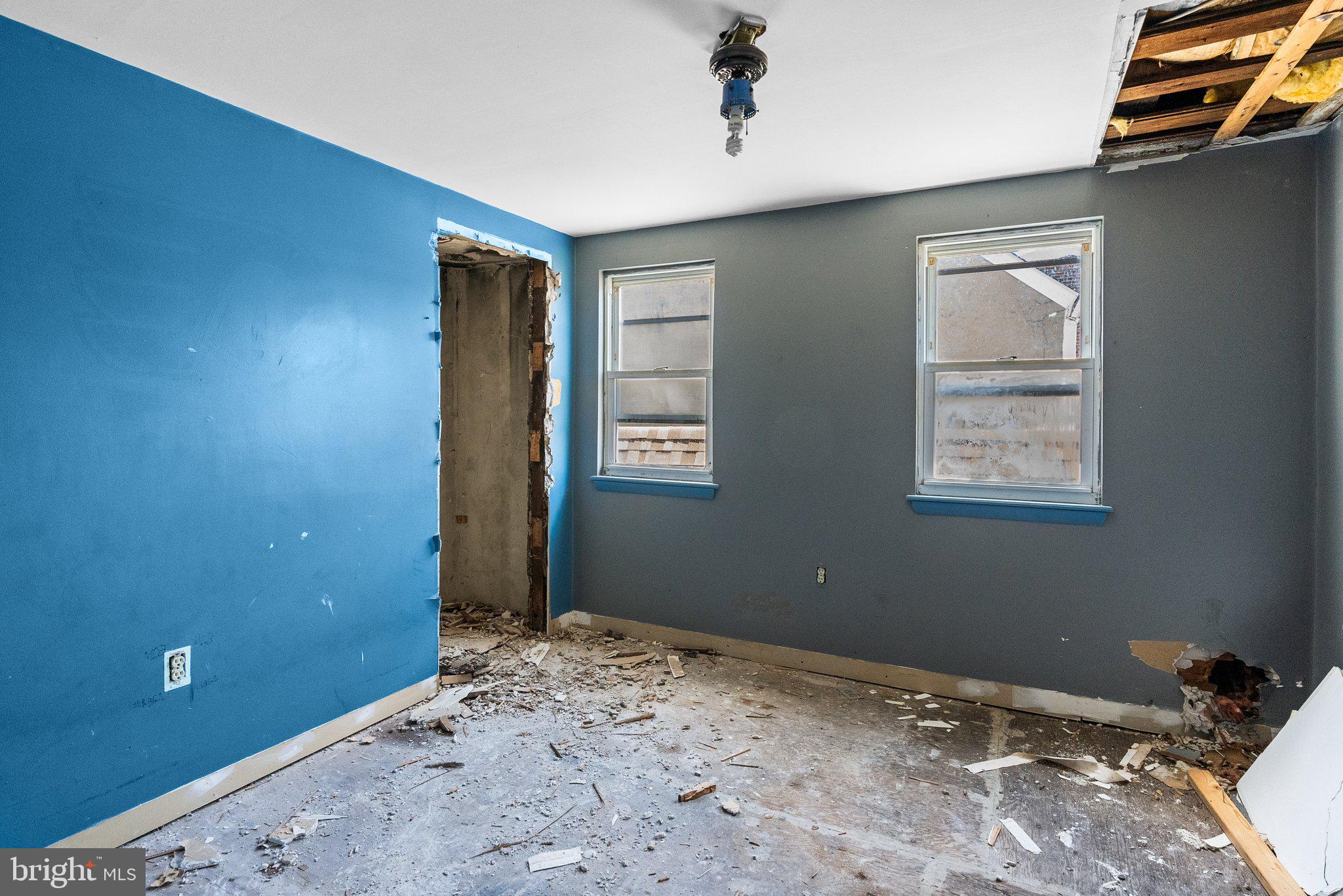 BRIDESBURG - Residential