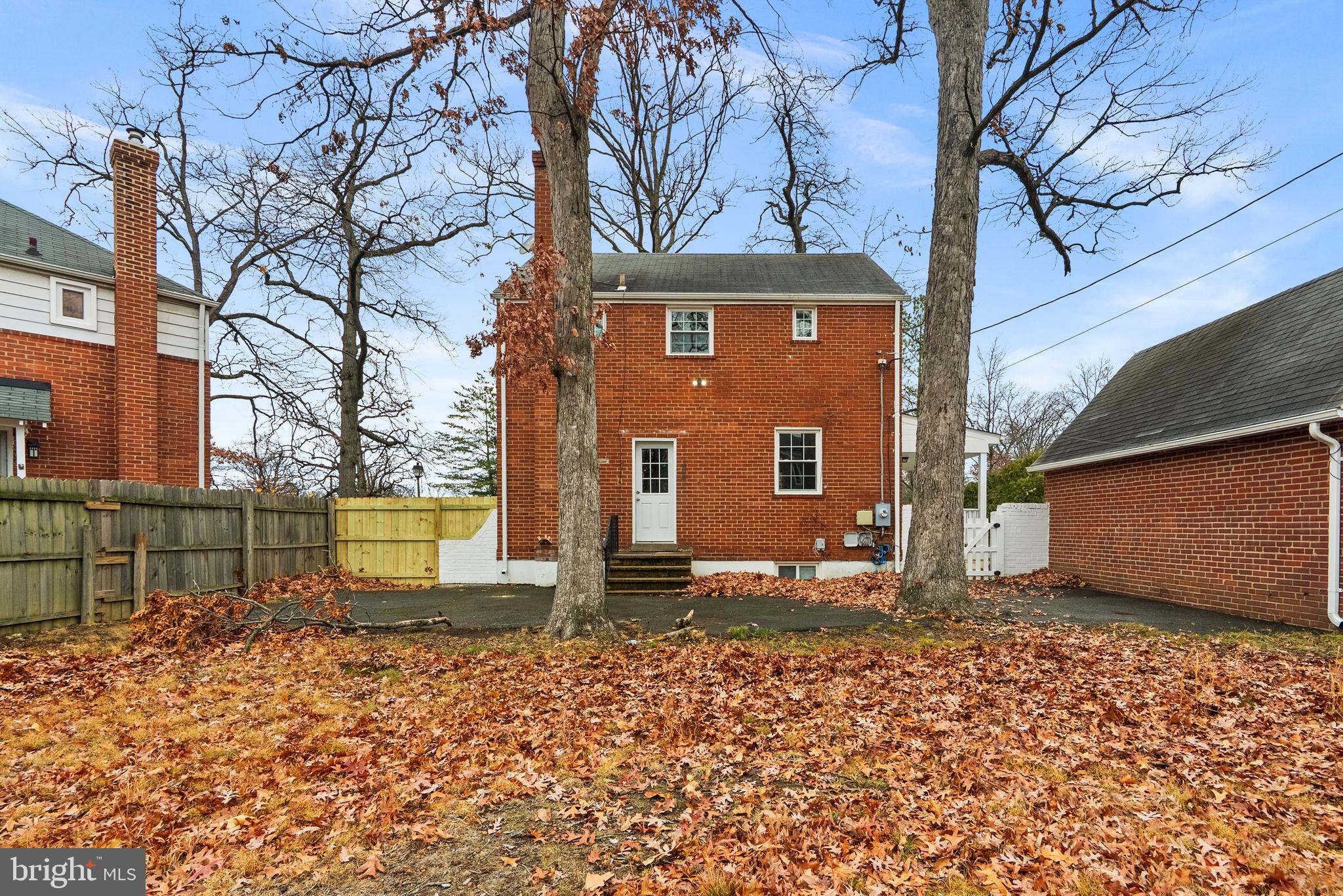 ARLINGTON FOREST - Residential