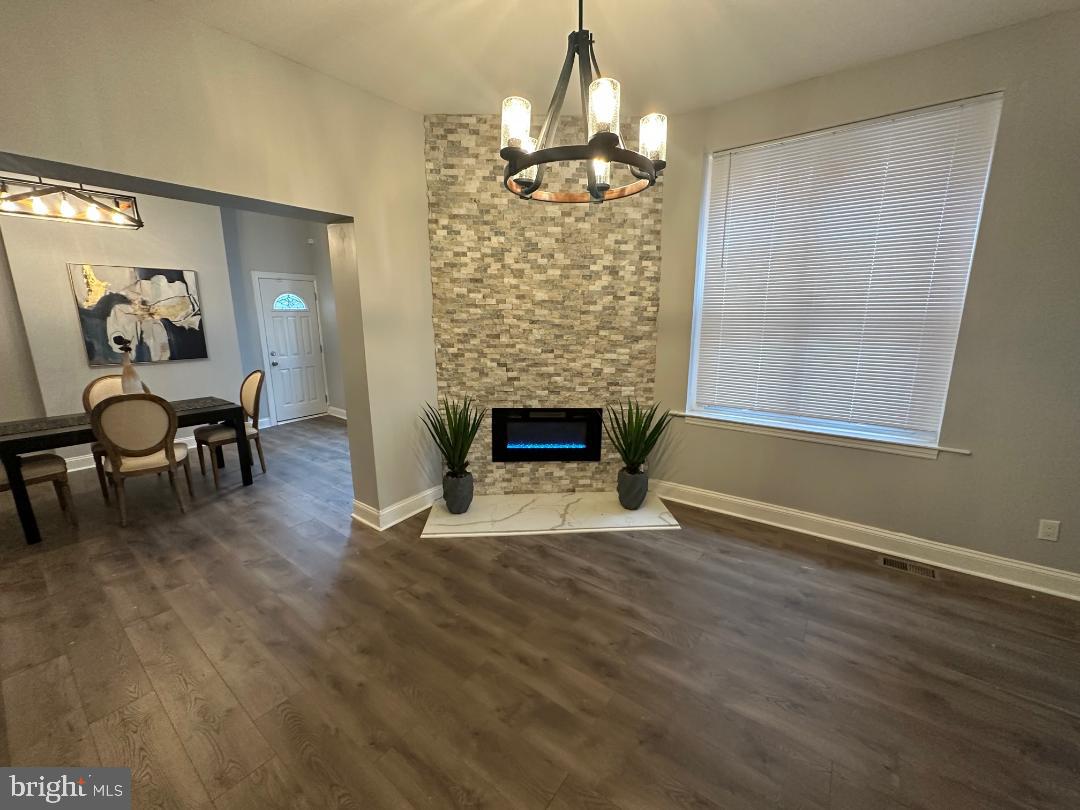 646 E CHELTEN AVENUE