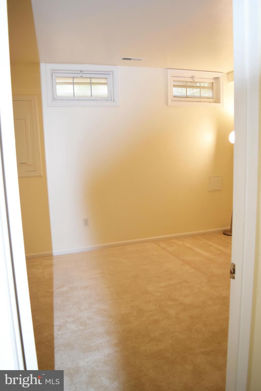 GROSVENOR PARK - Residential Lease