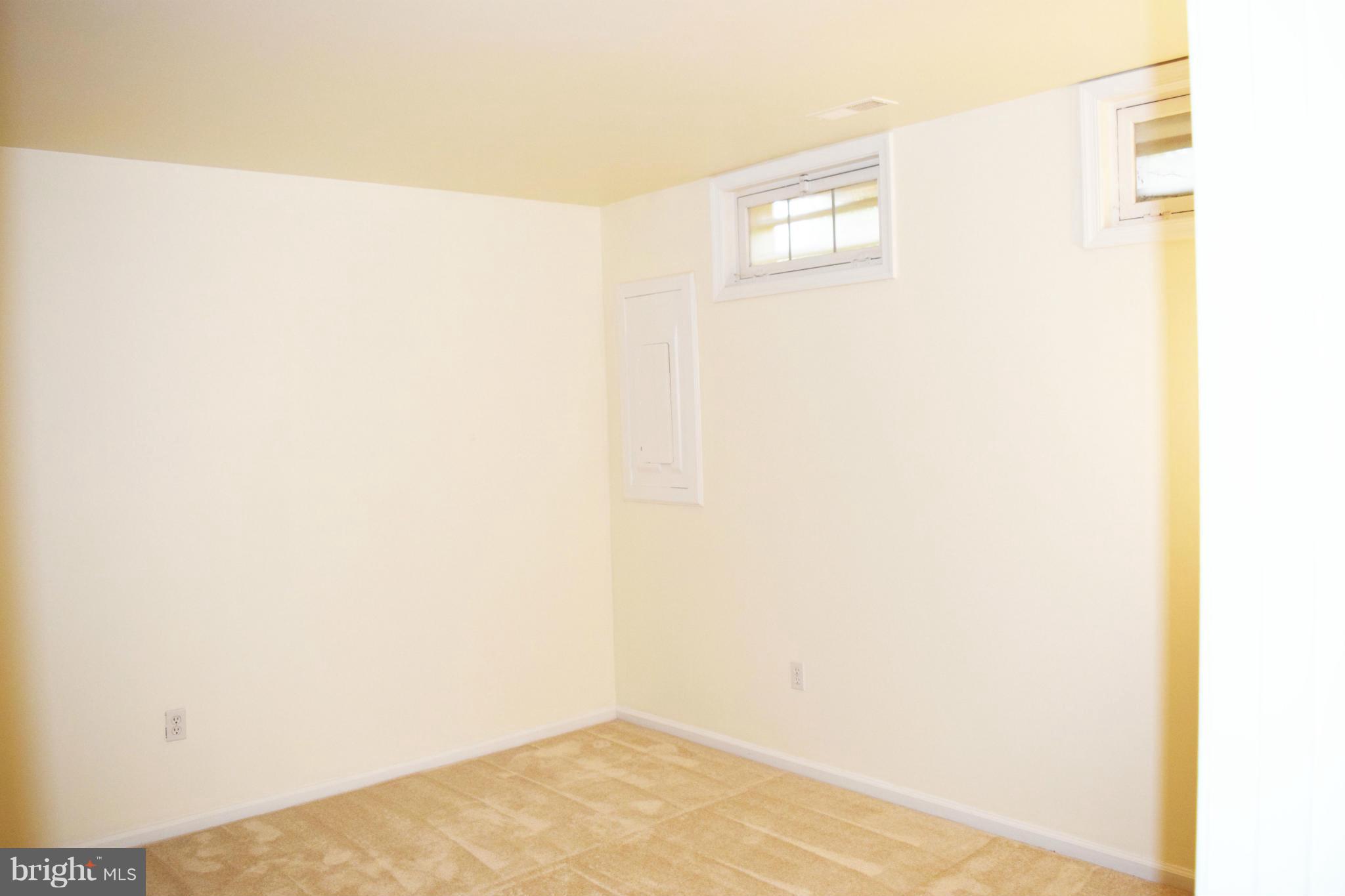 GROSVENOR PARK - Residential Lease