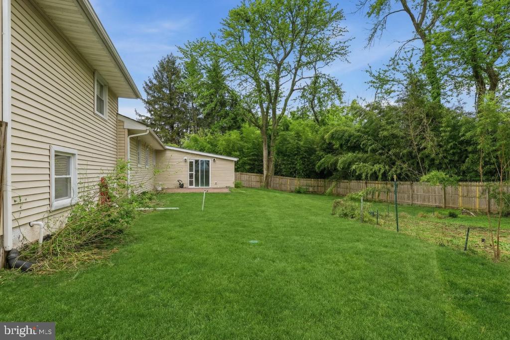 HAMPTON HILLS - Residential