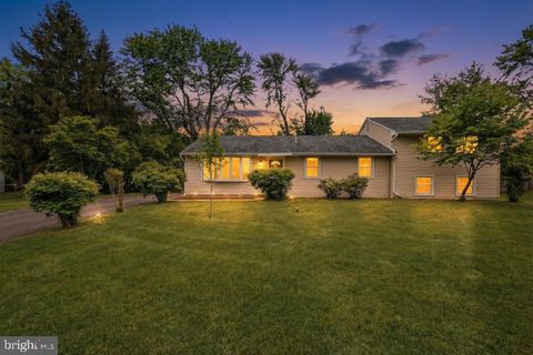 Homes For Sale - 39 Heights Lane<br/> FEASTERVILLE TREVOSE, PA 19053