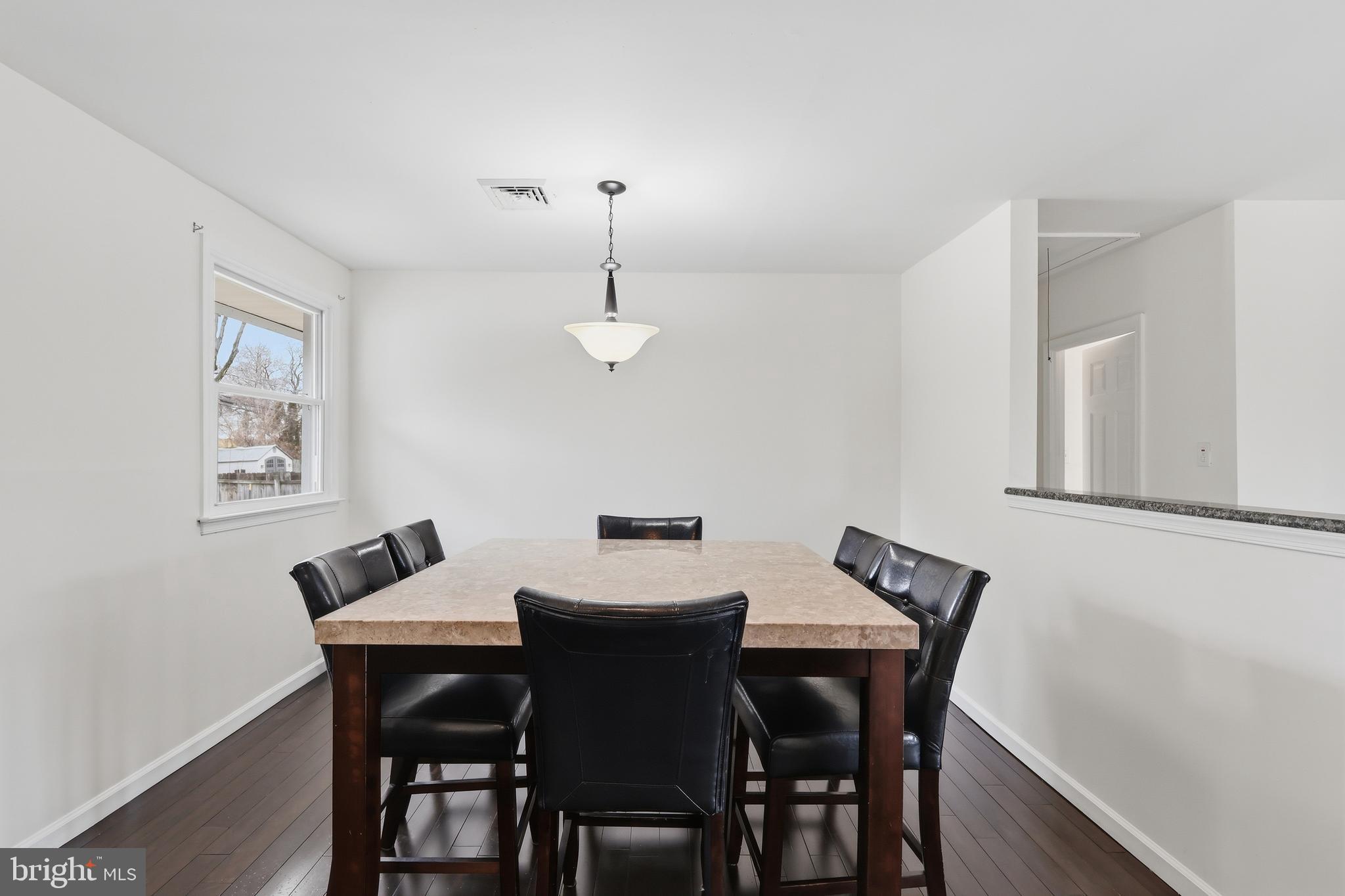 HAMPTON HILLS - Residential