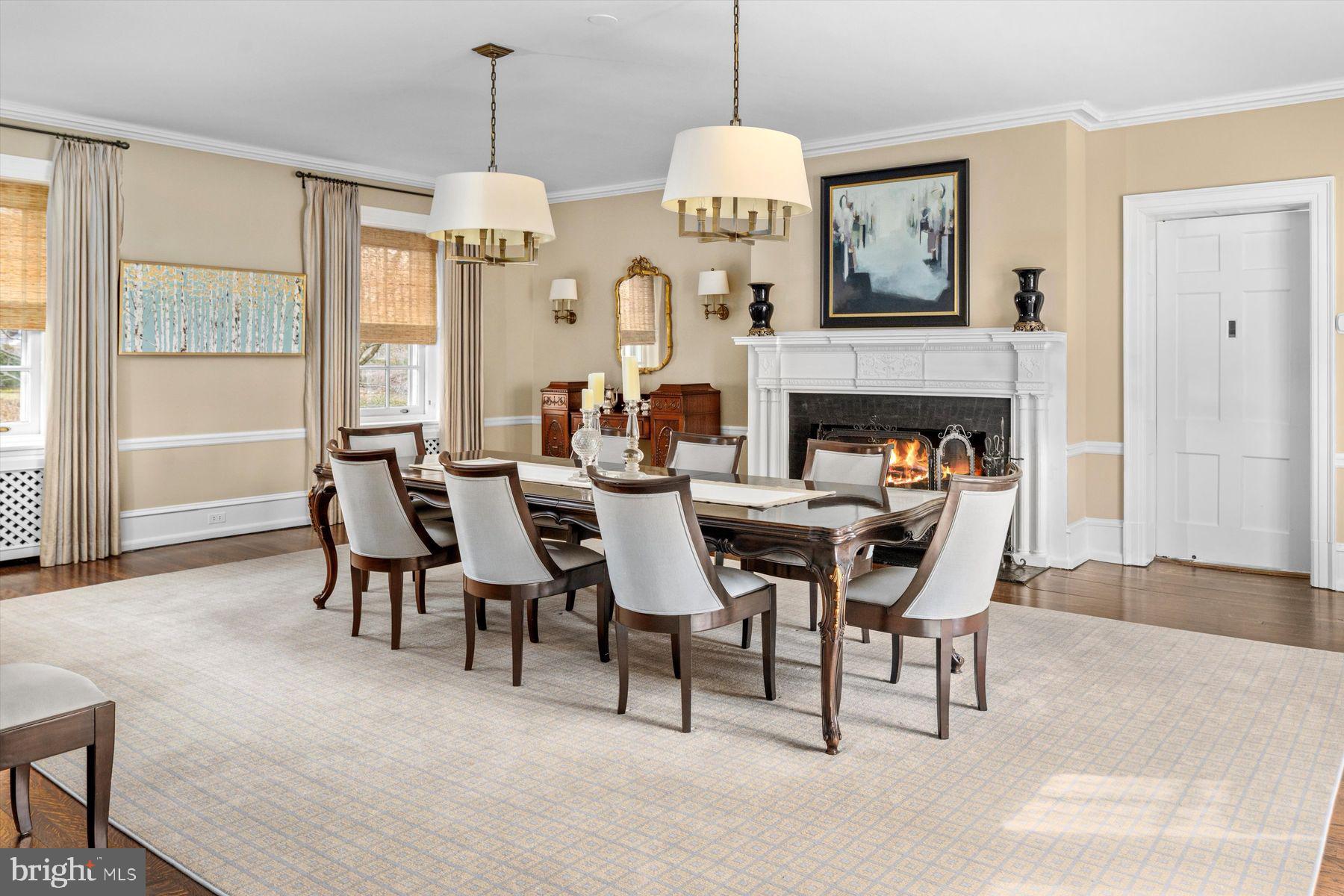 CHESTNUT HILL - Residential