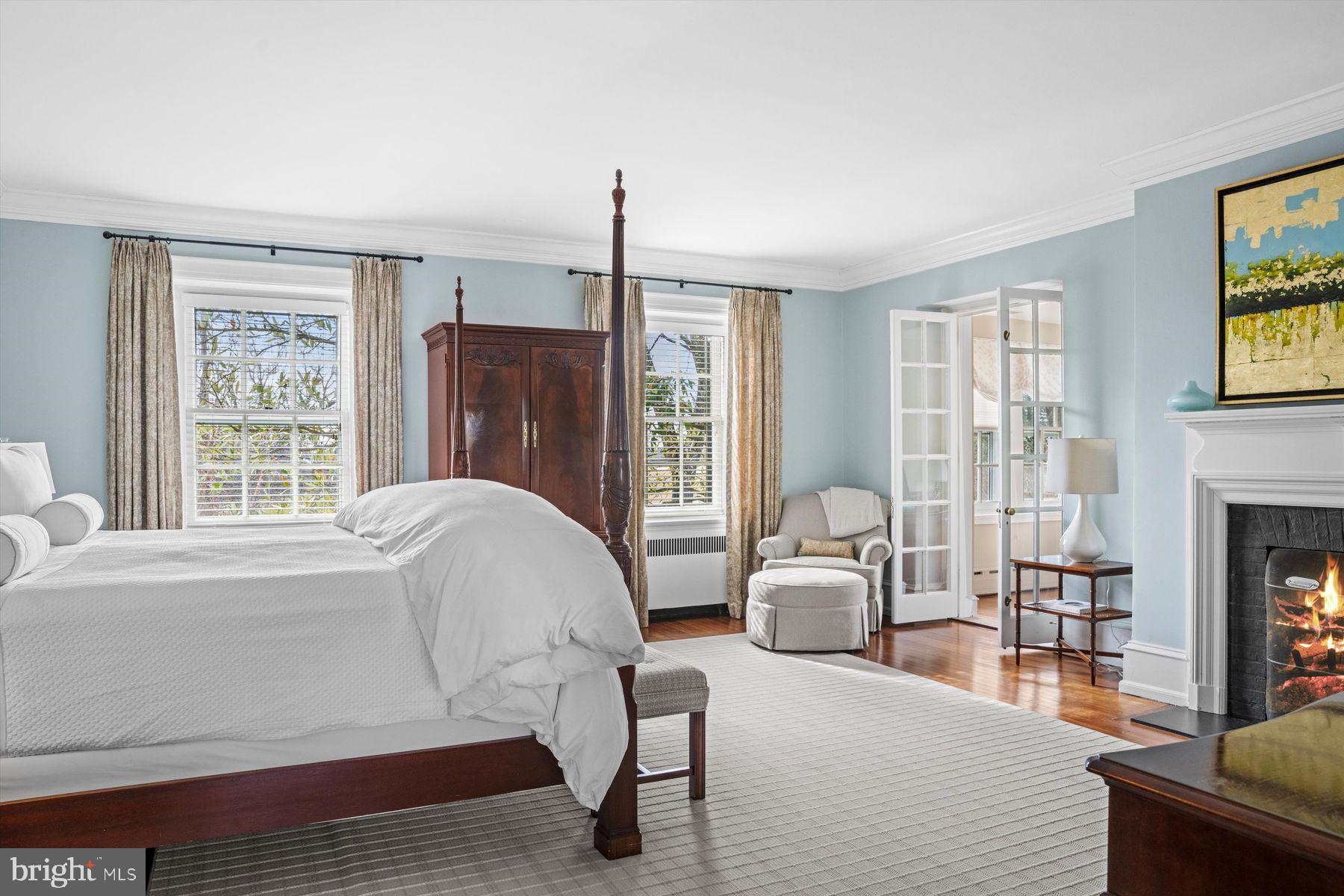 CHESTNUT HILL - Residential
