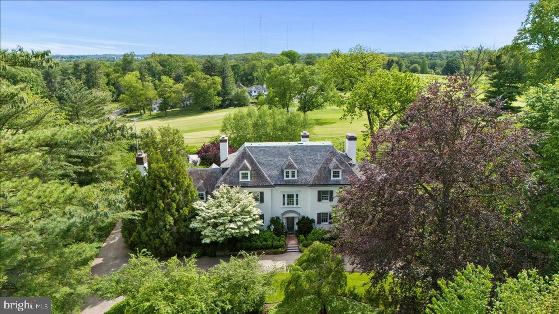 CHESTNUT HILL - Residential
