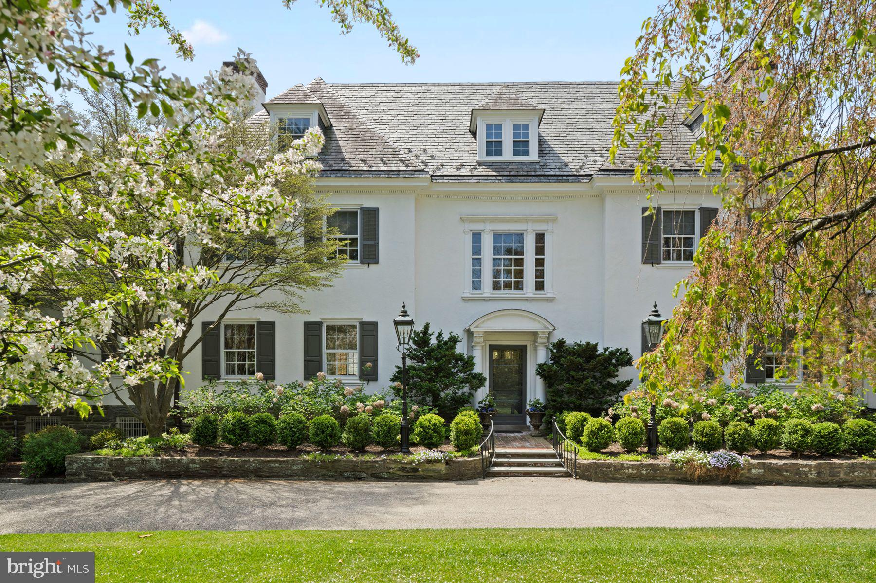 CHESTNUT HILL - Residential