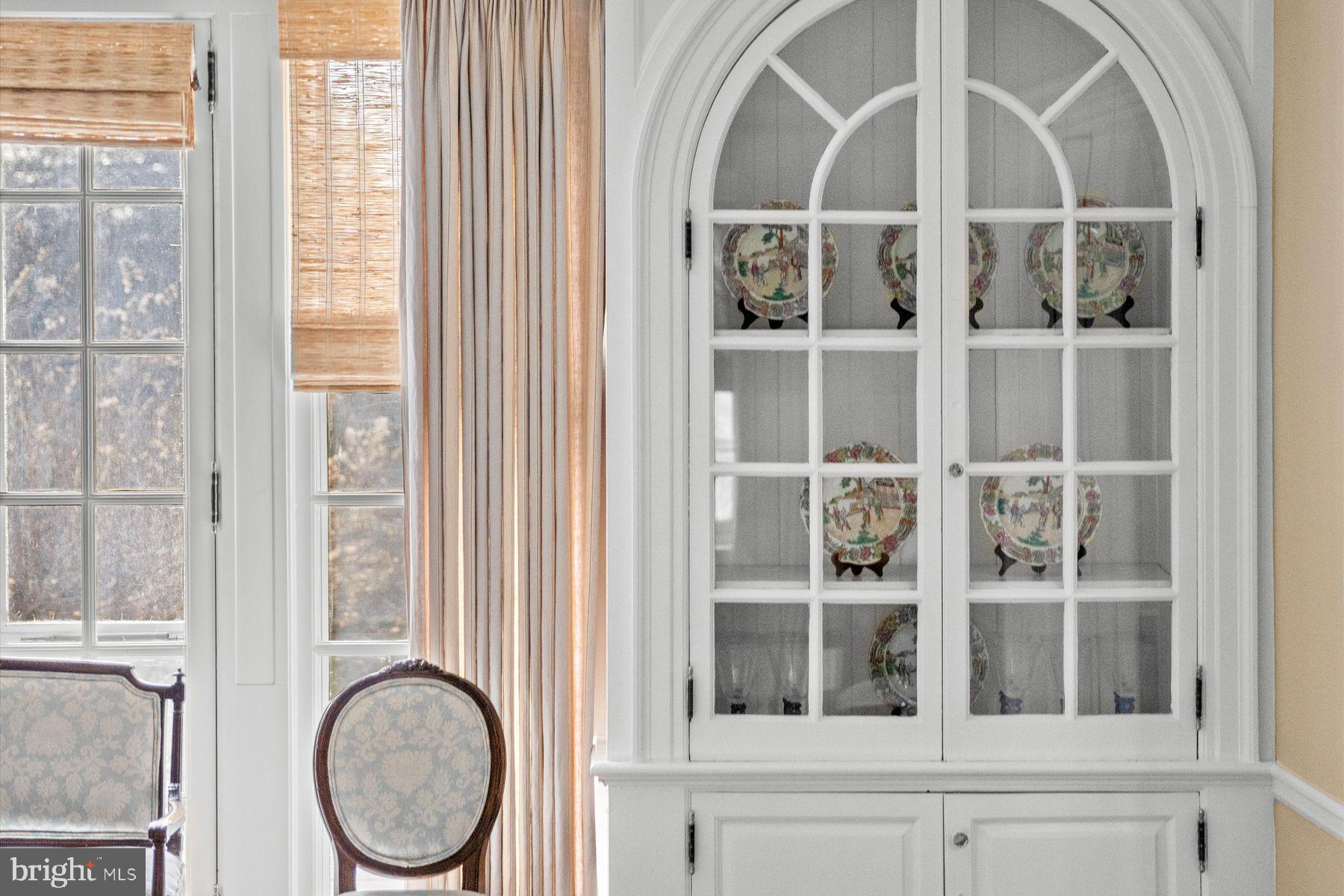 CHESTNUT HILL - Residential