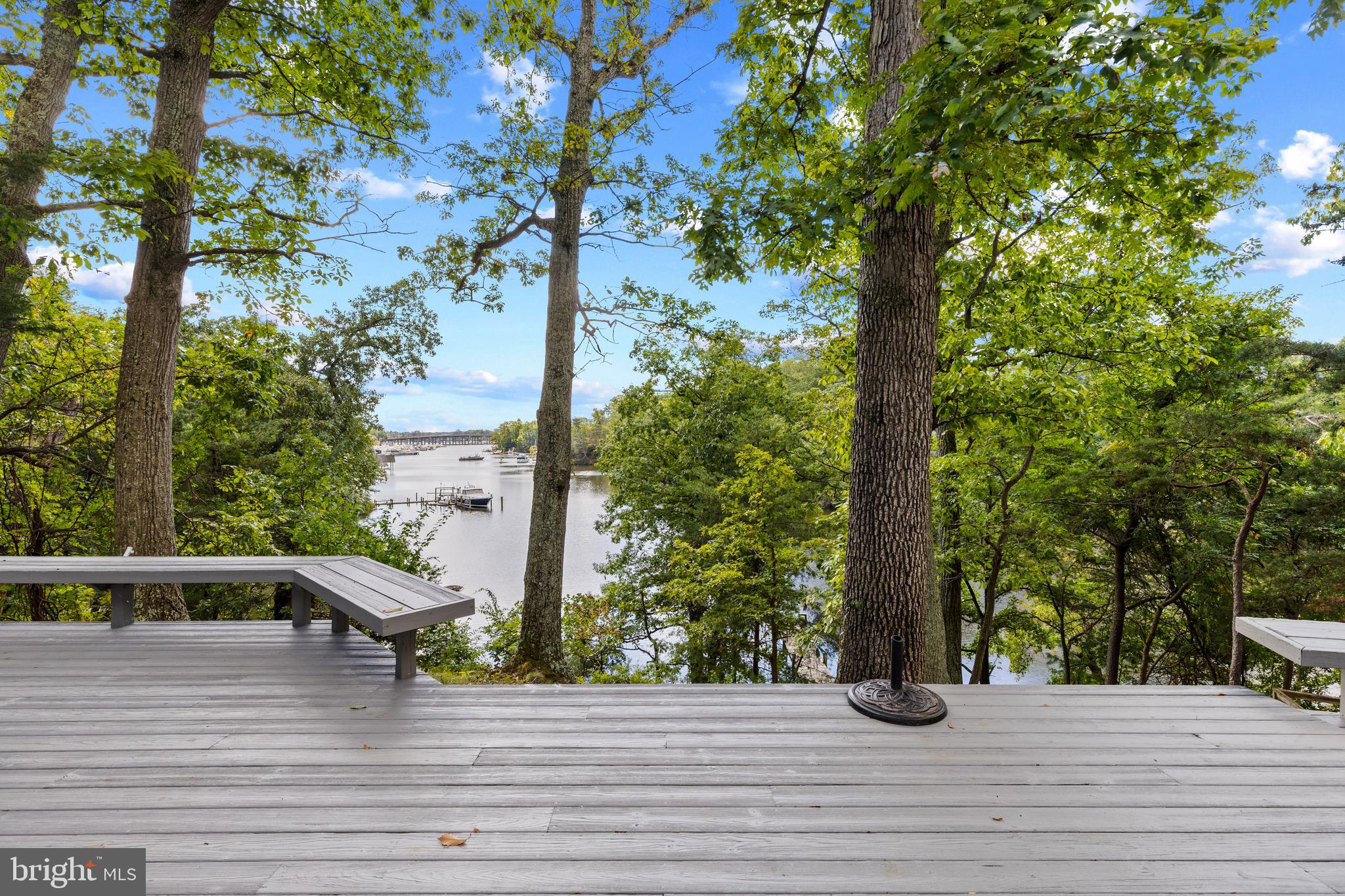 WALLACE MANOR - Residential