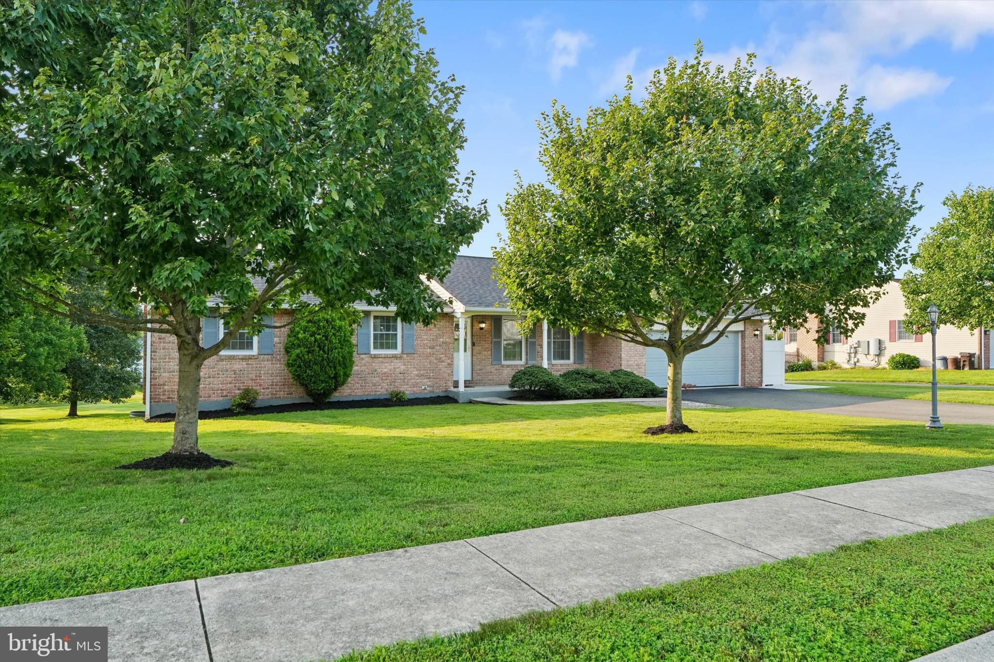 2586 CHERRY COURT