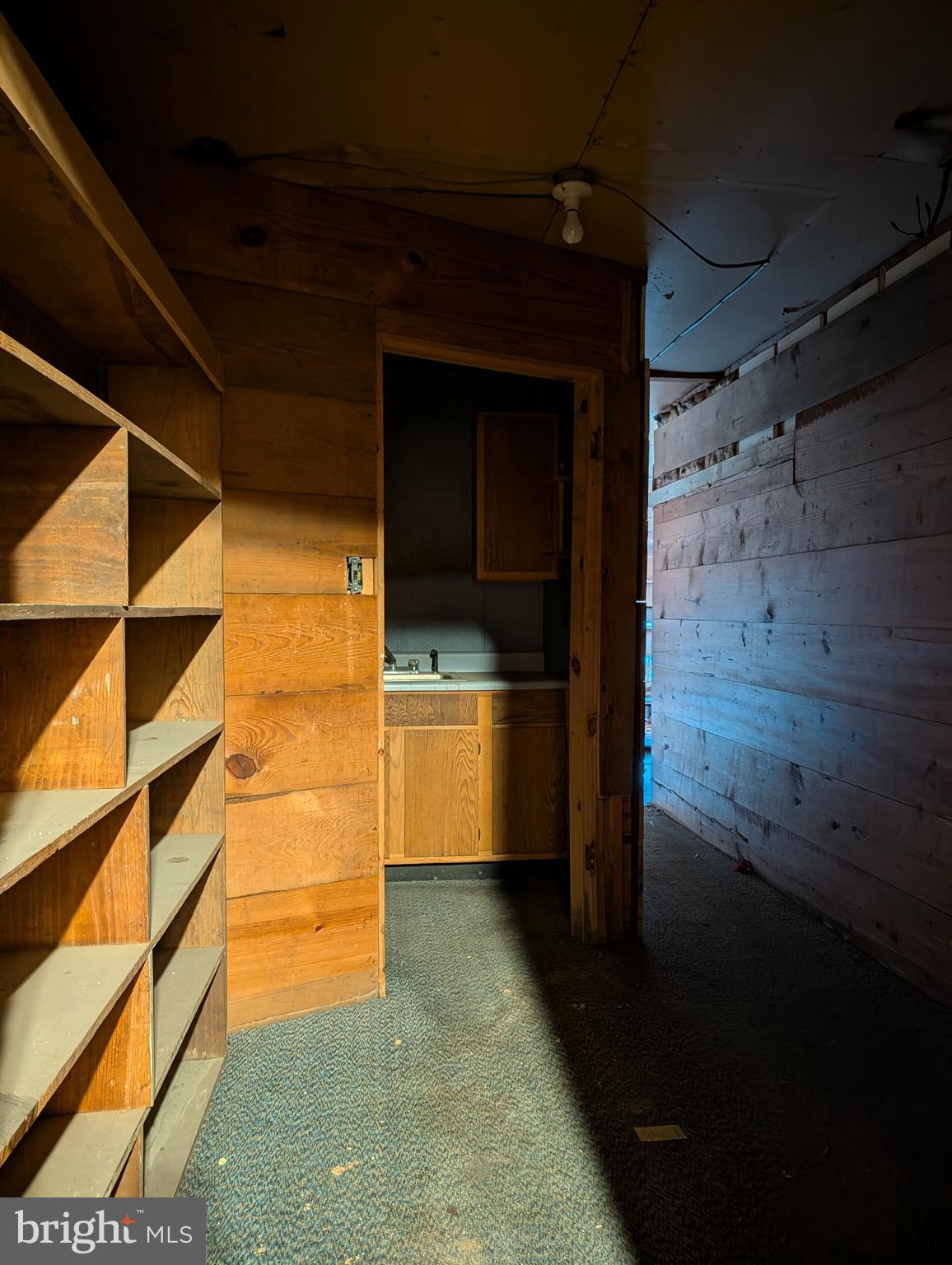 YORKVILLE - Commercial Sale