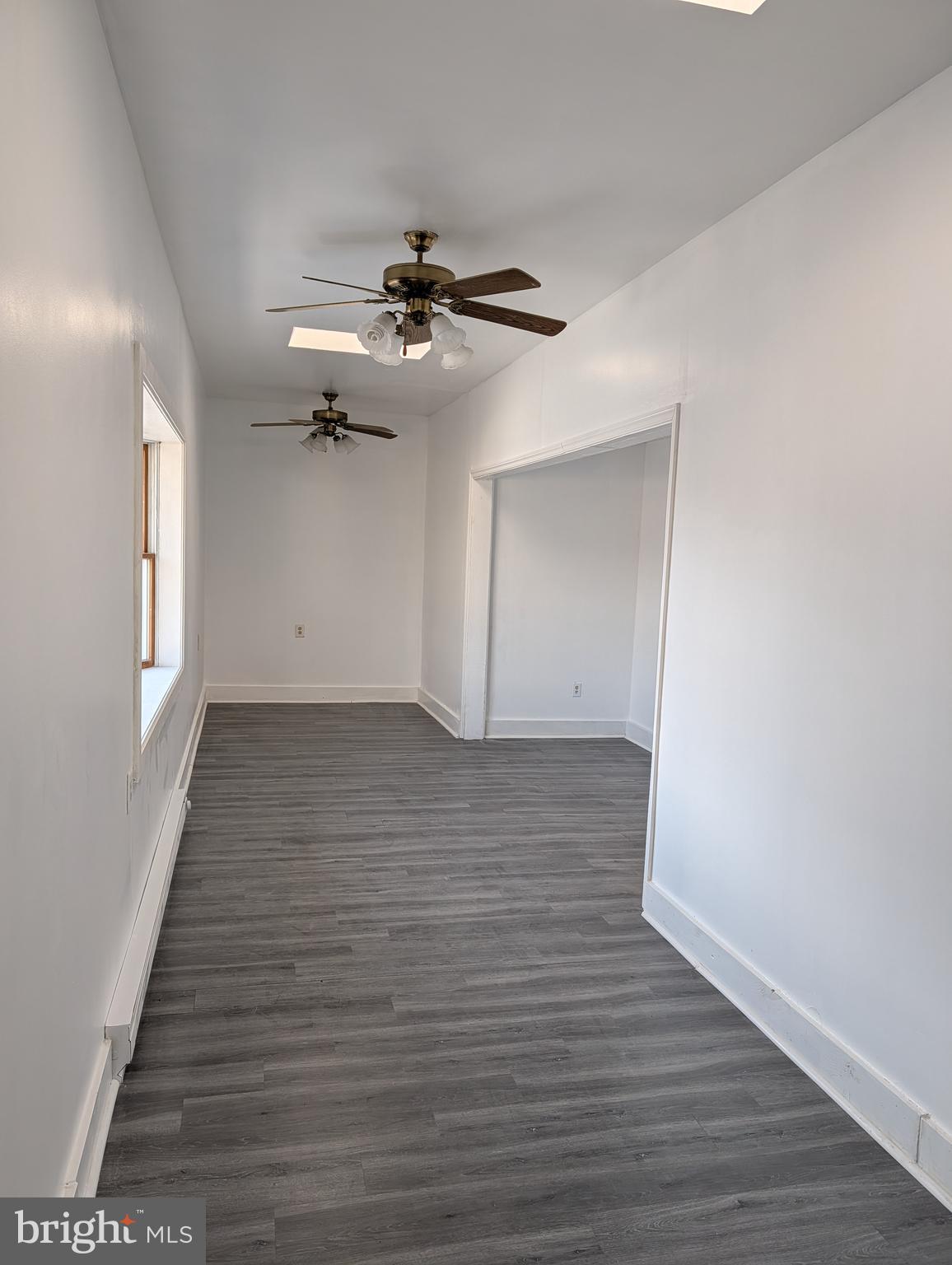 YORKVILLE - Commercial Sale