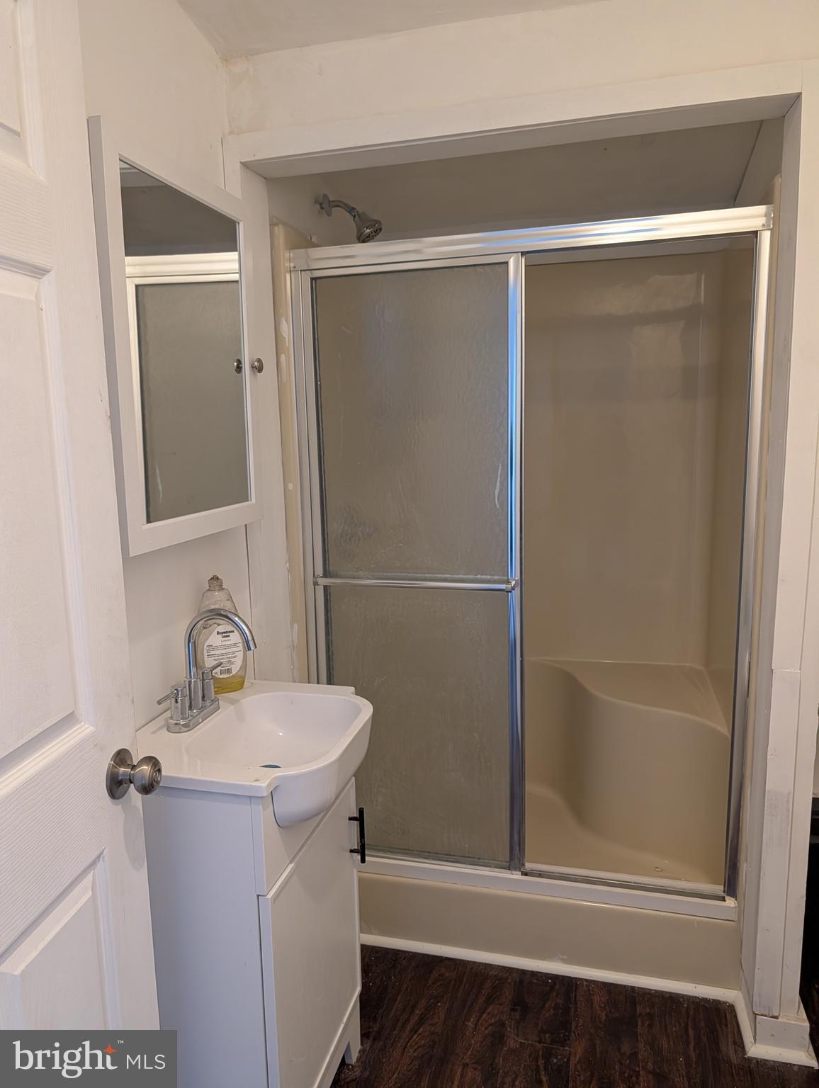 YORKVILLE - Commercial Sale