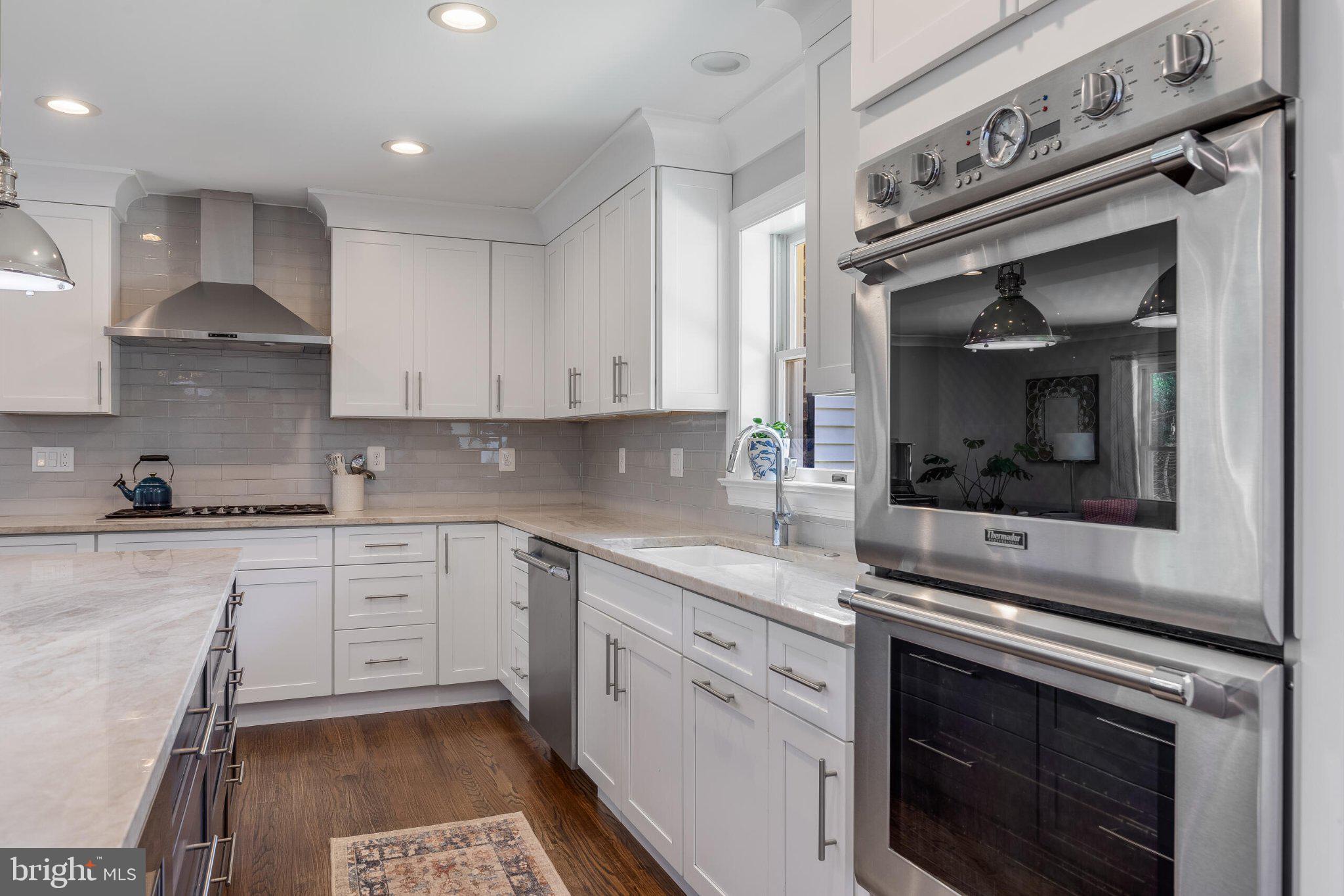 10105 NADINE DRIVE