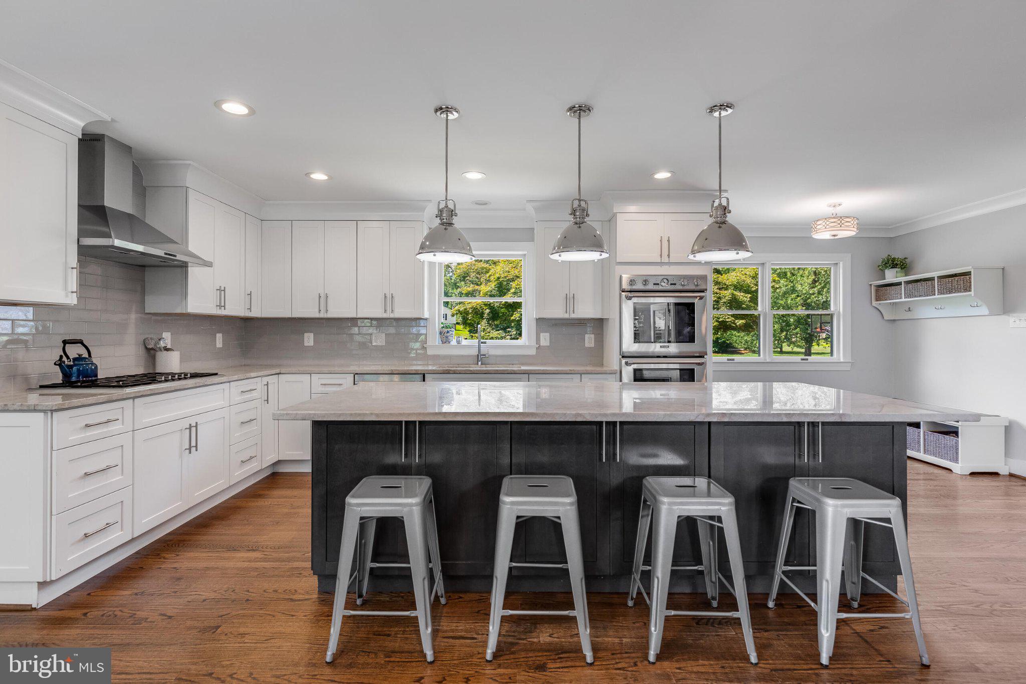 10105 NADINE DRIVE