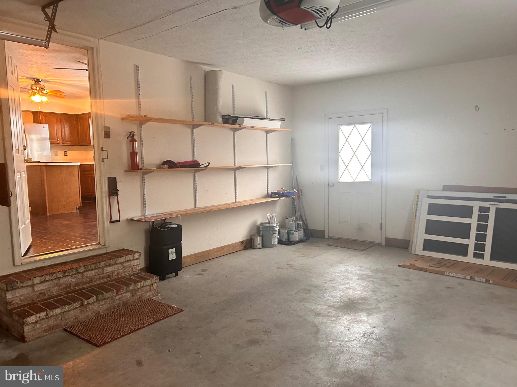 LAKE HOLIDAY ESTATES - Residential