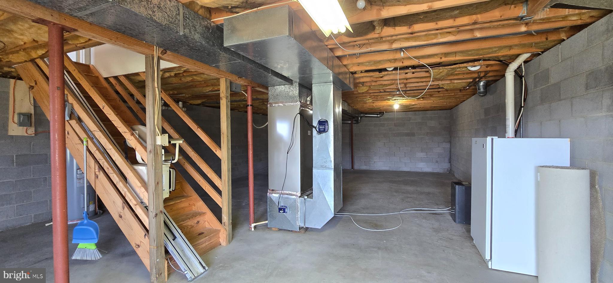 LAKE HOLIDAY ESTATES - Residential