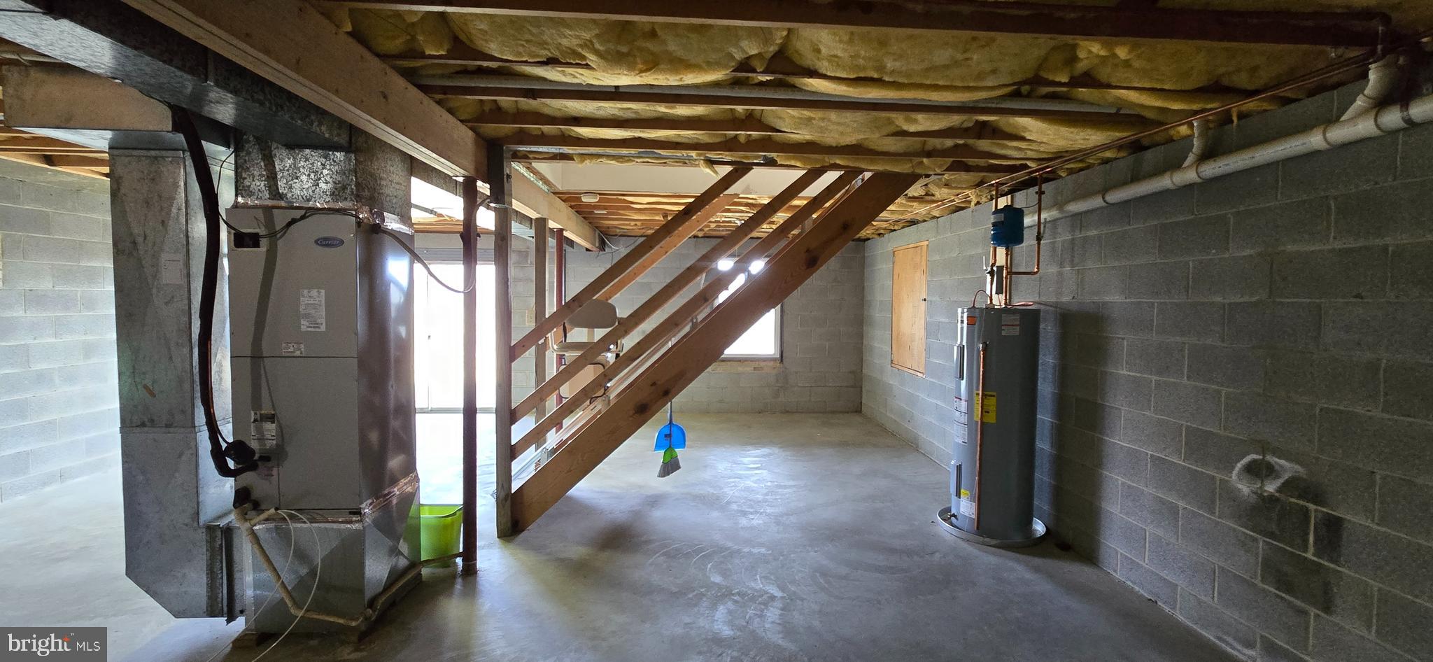 LAKE HOLIDAY ESTATES - Residential