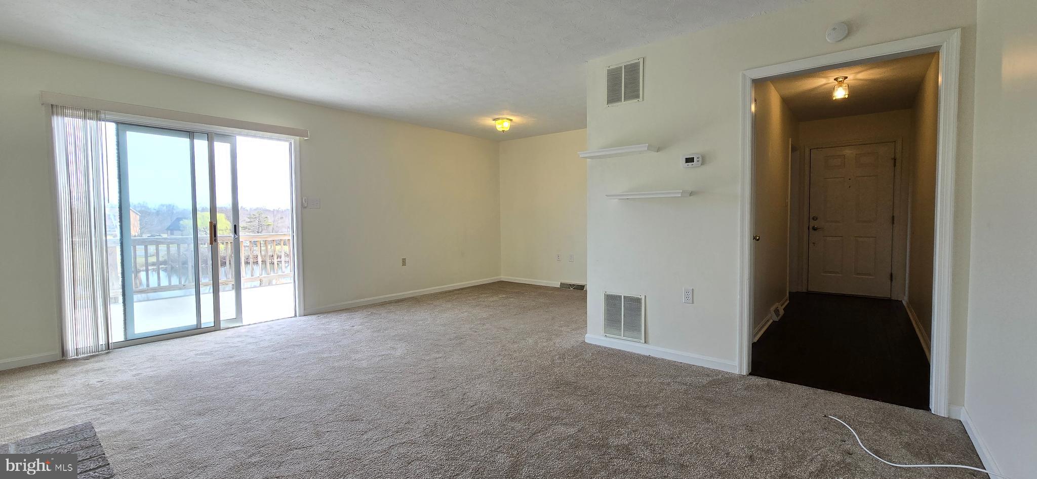 LAKE HOLIDAY ESTATES - Residential