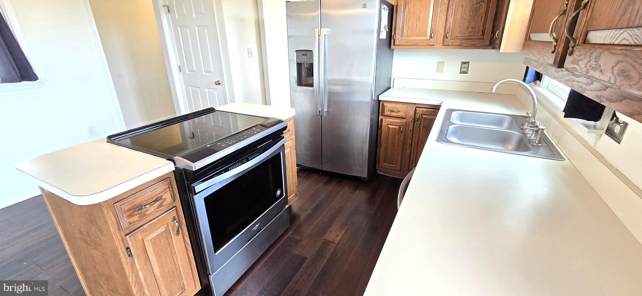 LAKE HOLIDAY ESTATES - Residential