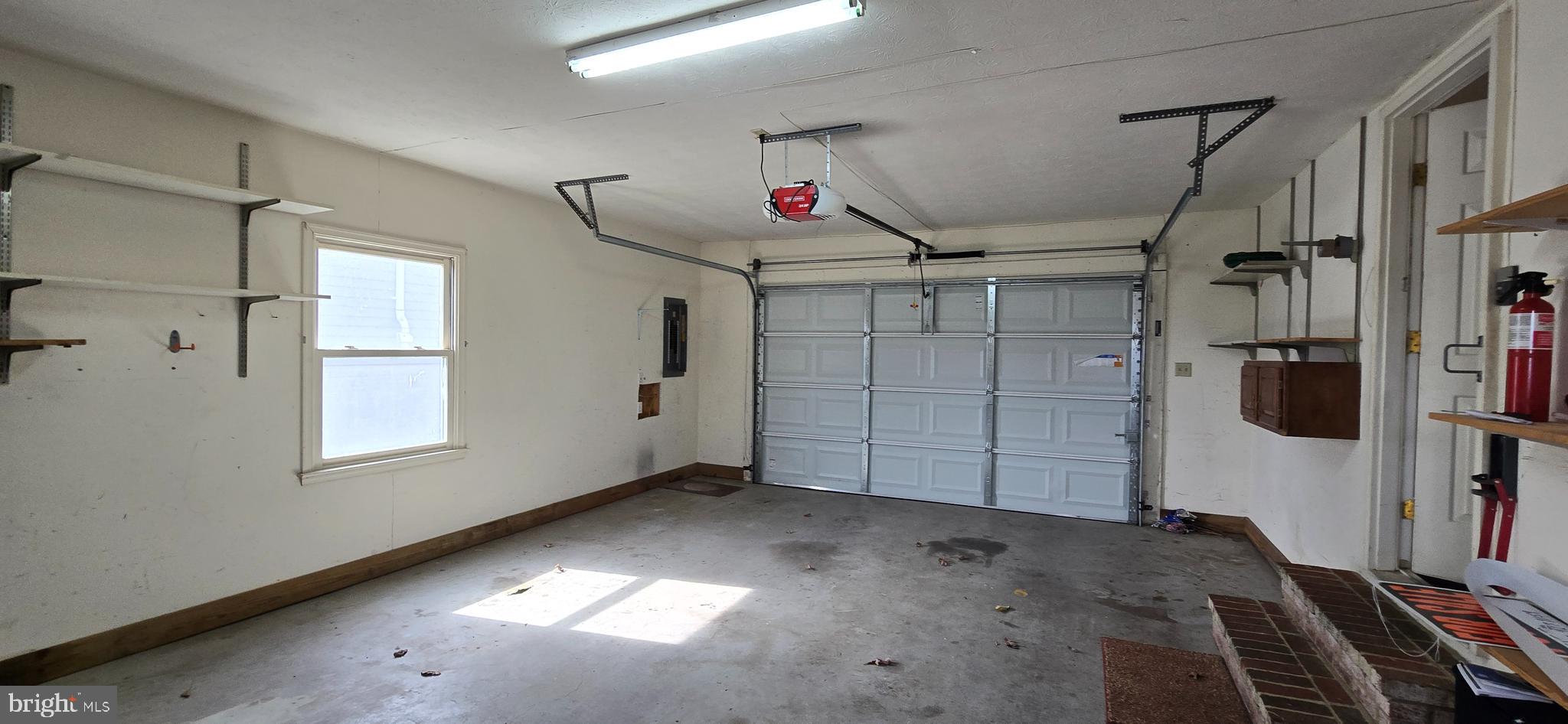 LAKE HOLIDAY ESTATES - Residential