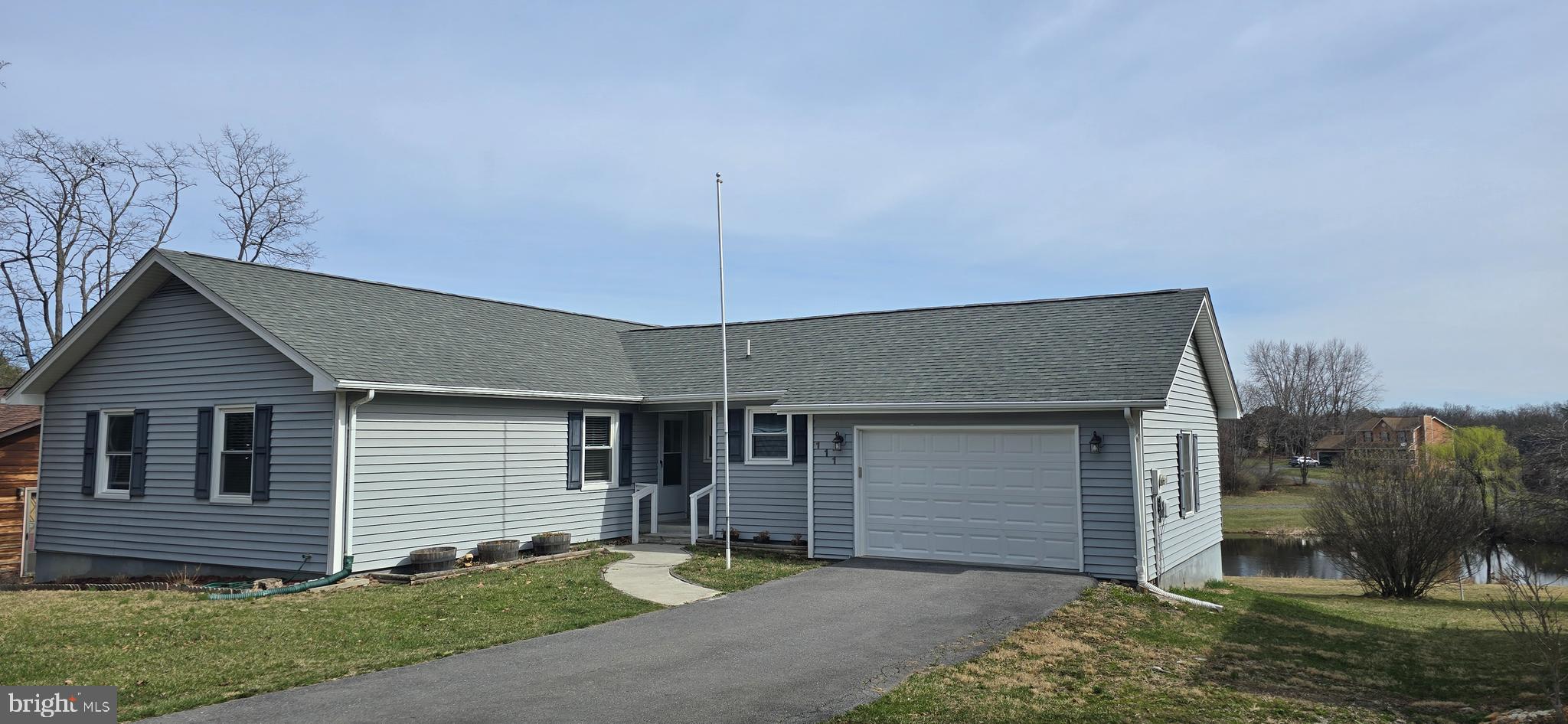 LAKE HOLIDAY ESTATES - Residential