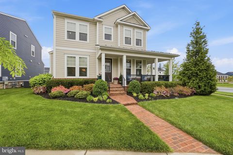Photo of 1100 Justinian Street SE, LEESBURG, VA 20175 (MLS # VALO2116710)