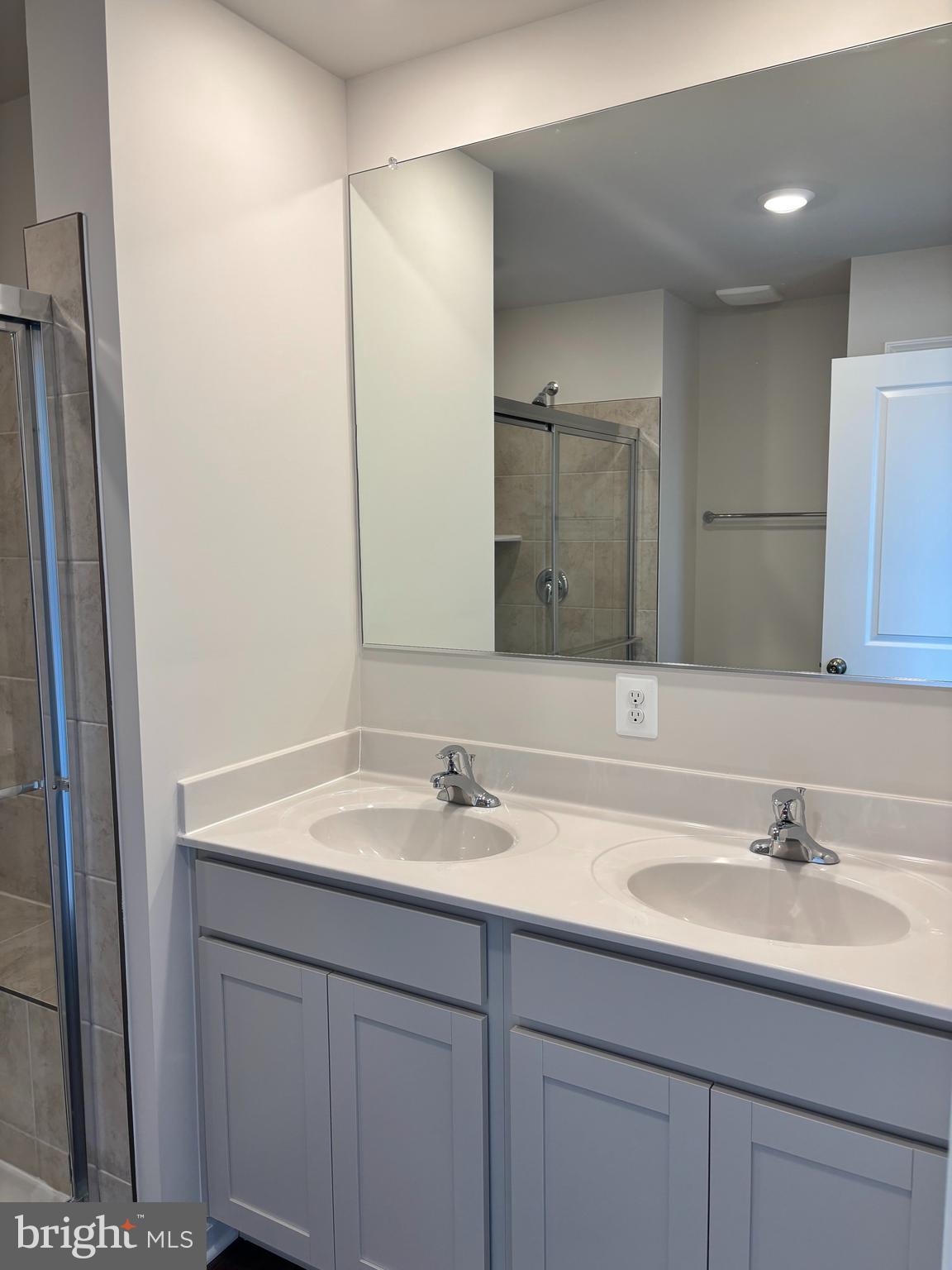 SHENANDOAH SPRINGS - Residential Lease