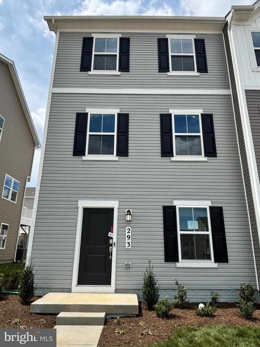 END UNIT : Experience unparalleled privacy and extra natural light in this stunning end unit ******Available immediately **** *****Brand New End UnitTownhome in Shenandoah Springs, Ranson, WV Discover the Lancaster Floor Plan: ******* Your Dream Home Awaits! Location, Convenience, and Luxury: Prime Location: Nestled in the prestigious Shenandoah Springs community. Easy Access: Near shopping centers, Northern Virginia, Baltimore-Washington, D.C., and historic sites like Harpers Ferry and Charles Town. Stunning Exterior and Ample Parking: Curb Appeal: Beautiful exterior with meticulously maintained landscaping. Parking: 2-car rear garage plus additional driveway spots. Interior Highlights: Spacious Living: Three generously sized bedrooms perfect for any lifestyle. Entertainment Ready: Ground-level recreation room, half bath, and a large 10x18 foot deck off the modern kitchen. Chef’s Kitchen: Premium stainless-steel appliances, Valle Nevado granite countertops, and stylish Barnett Duraform cabinets. Luxurious Owner’s Suite: Private Retreat: Serene Owner’s Bedroom with a private bath featuring a shower, creating a perfect oasis. Community Amenities: Resort-Style Living: Swimming pool, civic park with tot lot, basketball court, and scenic trails. Low-Maintenance Lifestyle: Enjoy the beauty of the Shenandoah Valley without the upkeep. Unmatched Surroundings: Scenic Beauty: Set in the Shenandoah Valley, known for its outdoor landscapes and historic charm. Vibrant Community: Close to an abundance of shopping, dining, and recreational activities. Make This Your Home: Schedule a Viewing: Don’t miss the chance to lease this exceptional property and make it your new home sweet home. 

*************************some photos are from model home ***************************
****************Rentspree Application ********************** Income: Must be at least 3 times the monthly rent. Credit Score: Minimum of 600 required. Financial History: No bankruptcies.