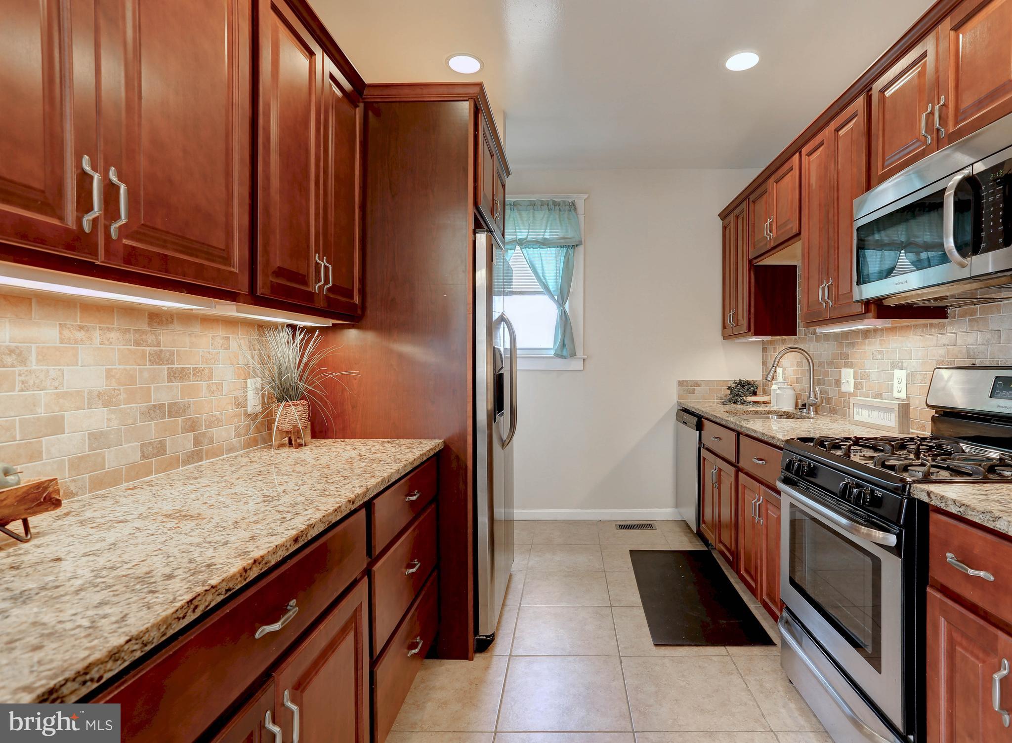 FRANKFORD ESTATES - Residential