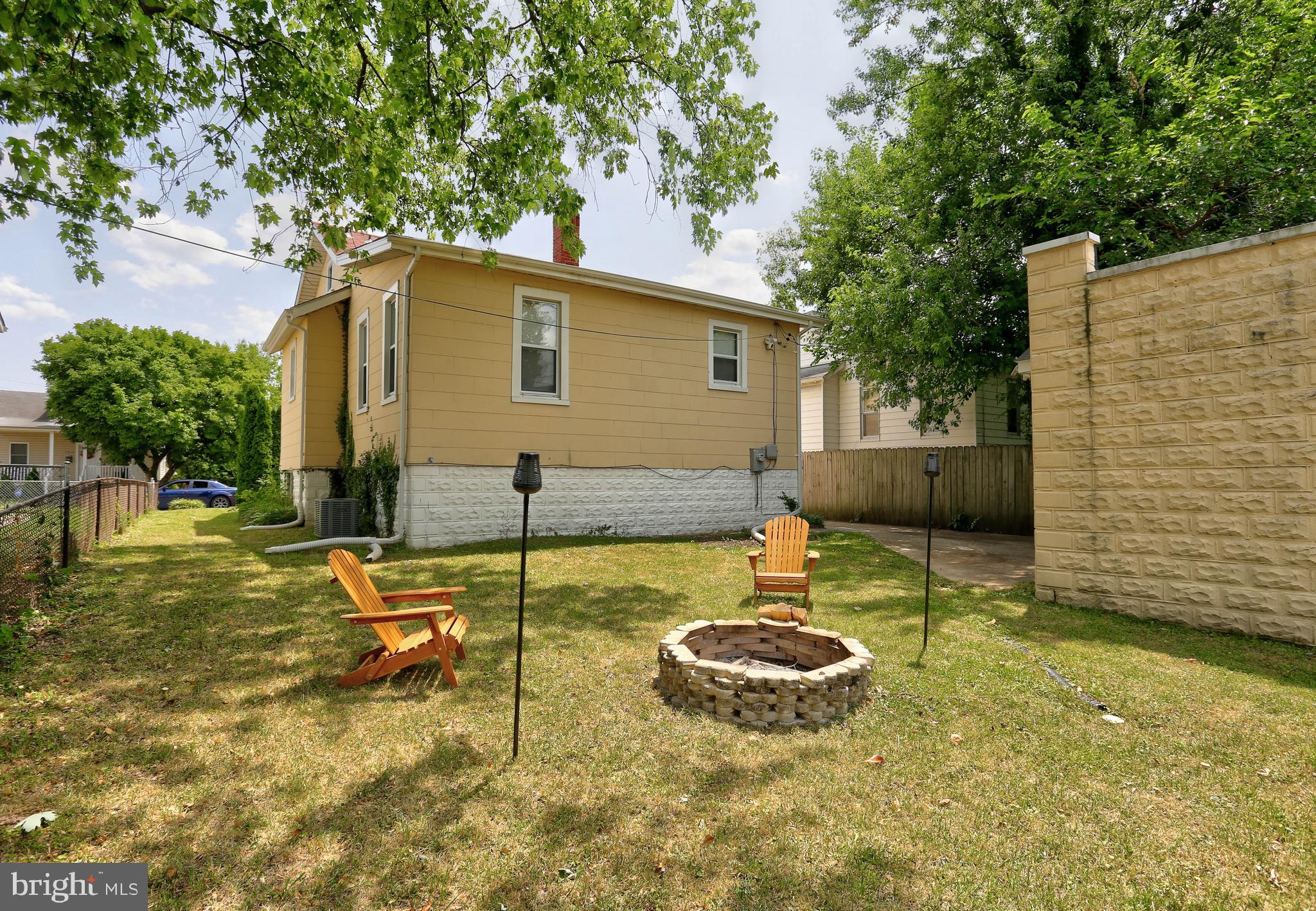 FRANKFORD ESTATES - Residential