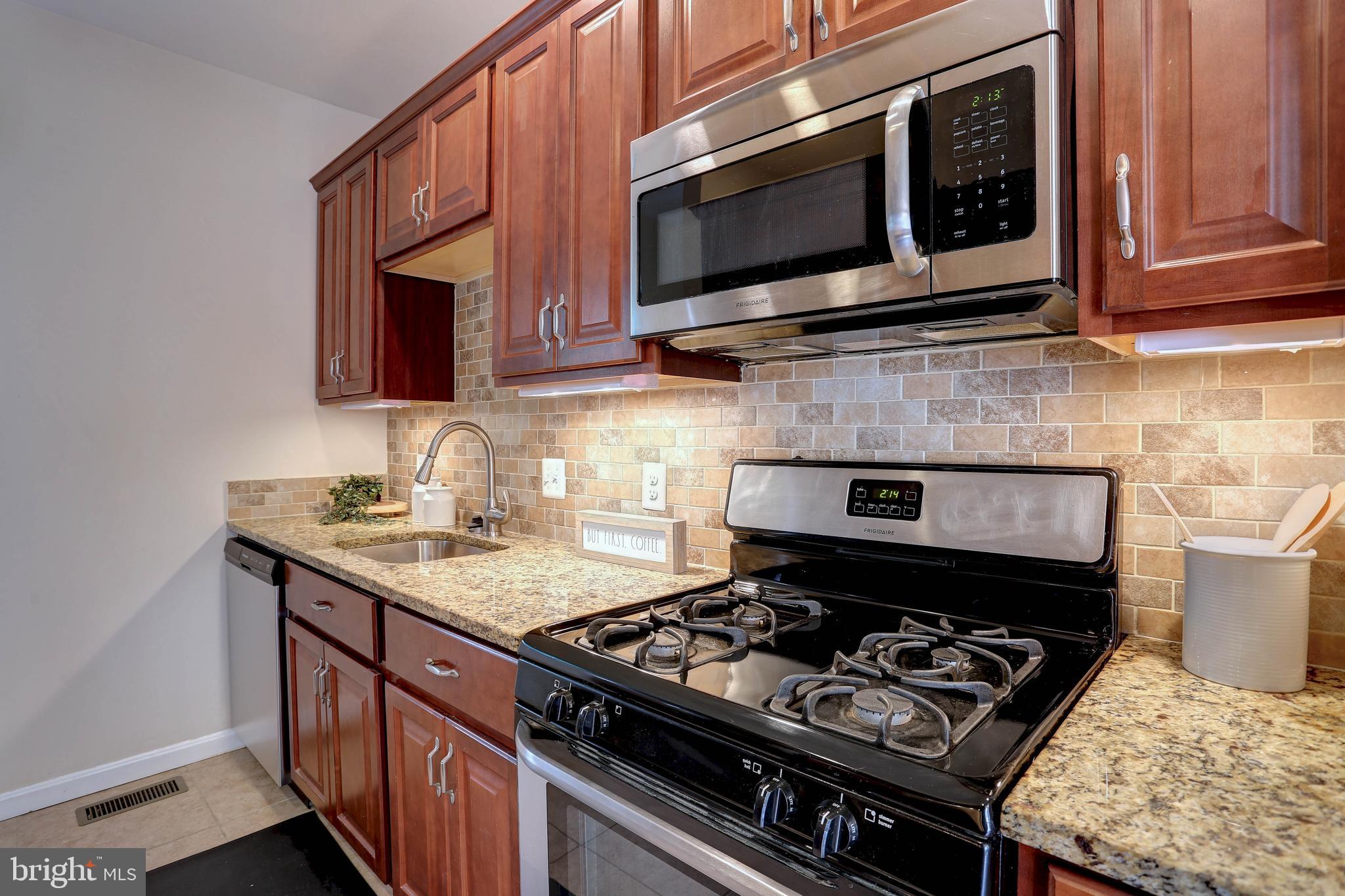 FRANKFORD ESTATES - Residential