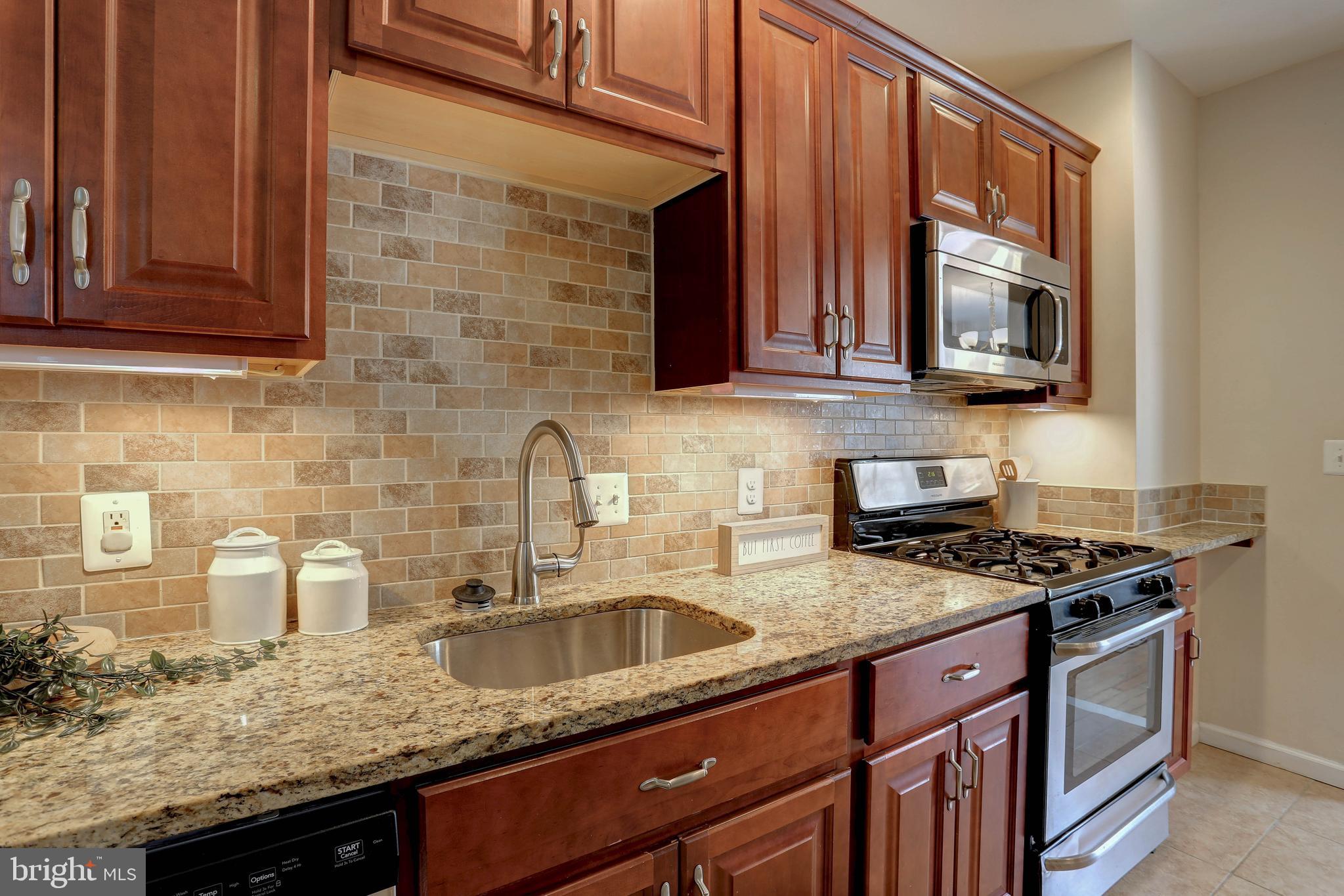 FRANKFORD ESTATES - Residential