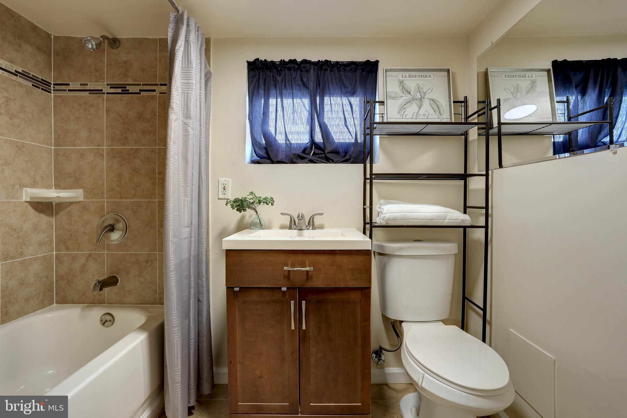 FRANKFORD ESTATES - Residential