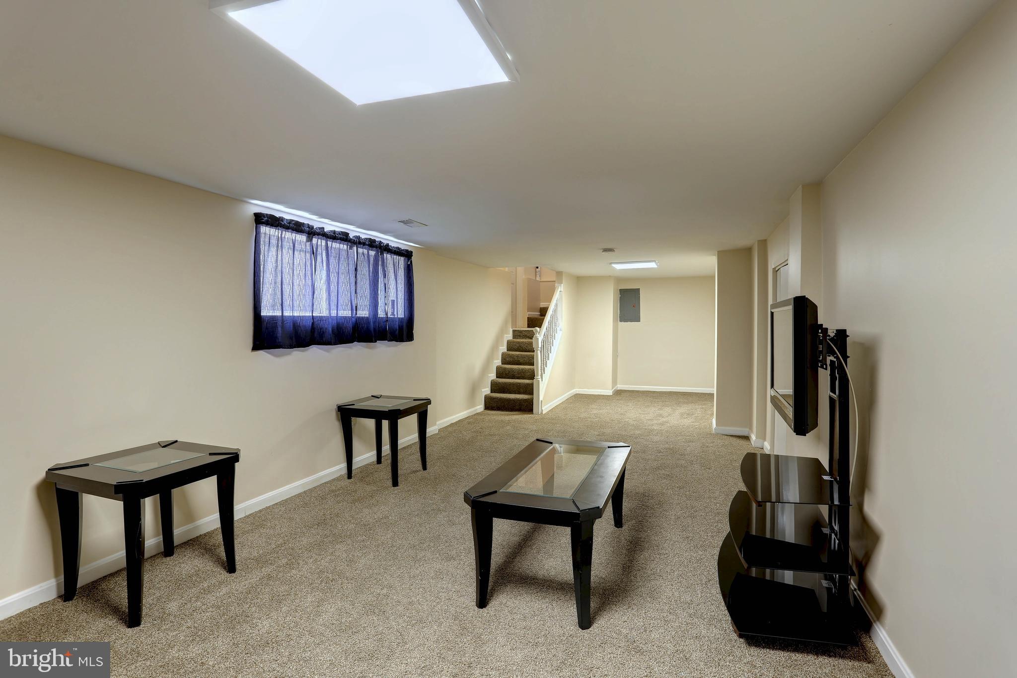 FRANKFORD ESTATES - Residential